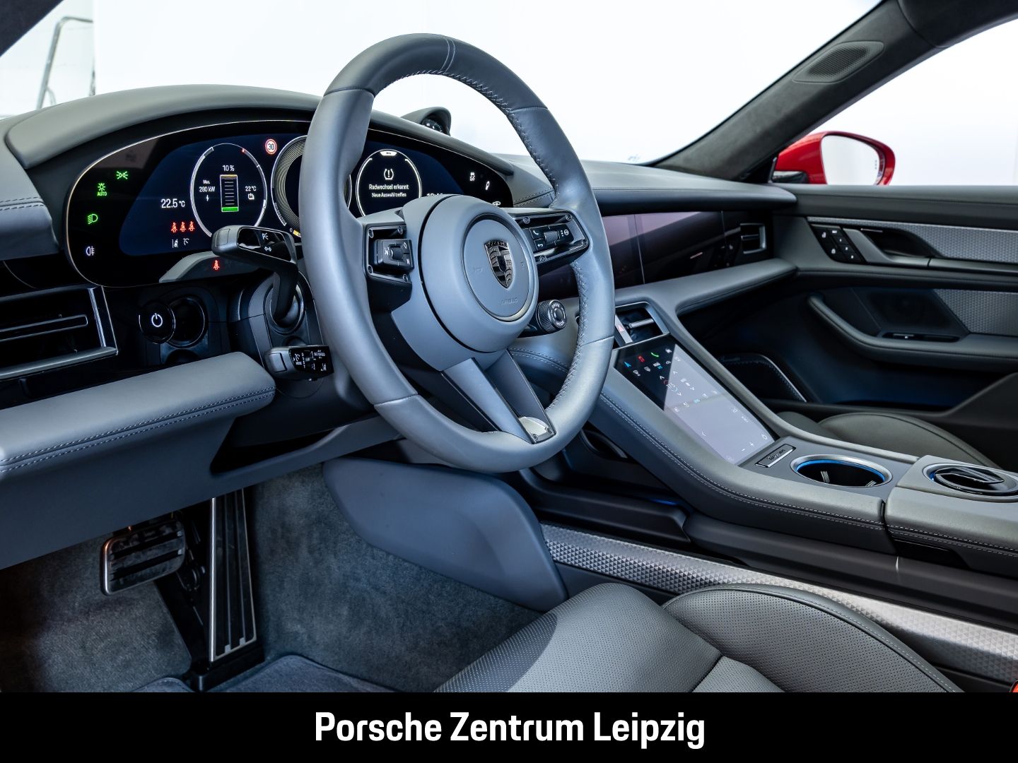 Porsche Taycan Turbo S Cross Turismo Burmester PCCB