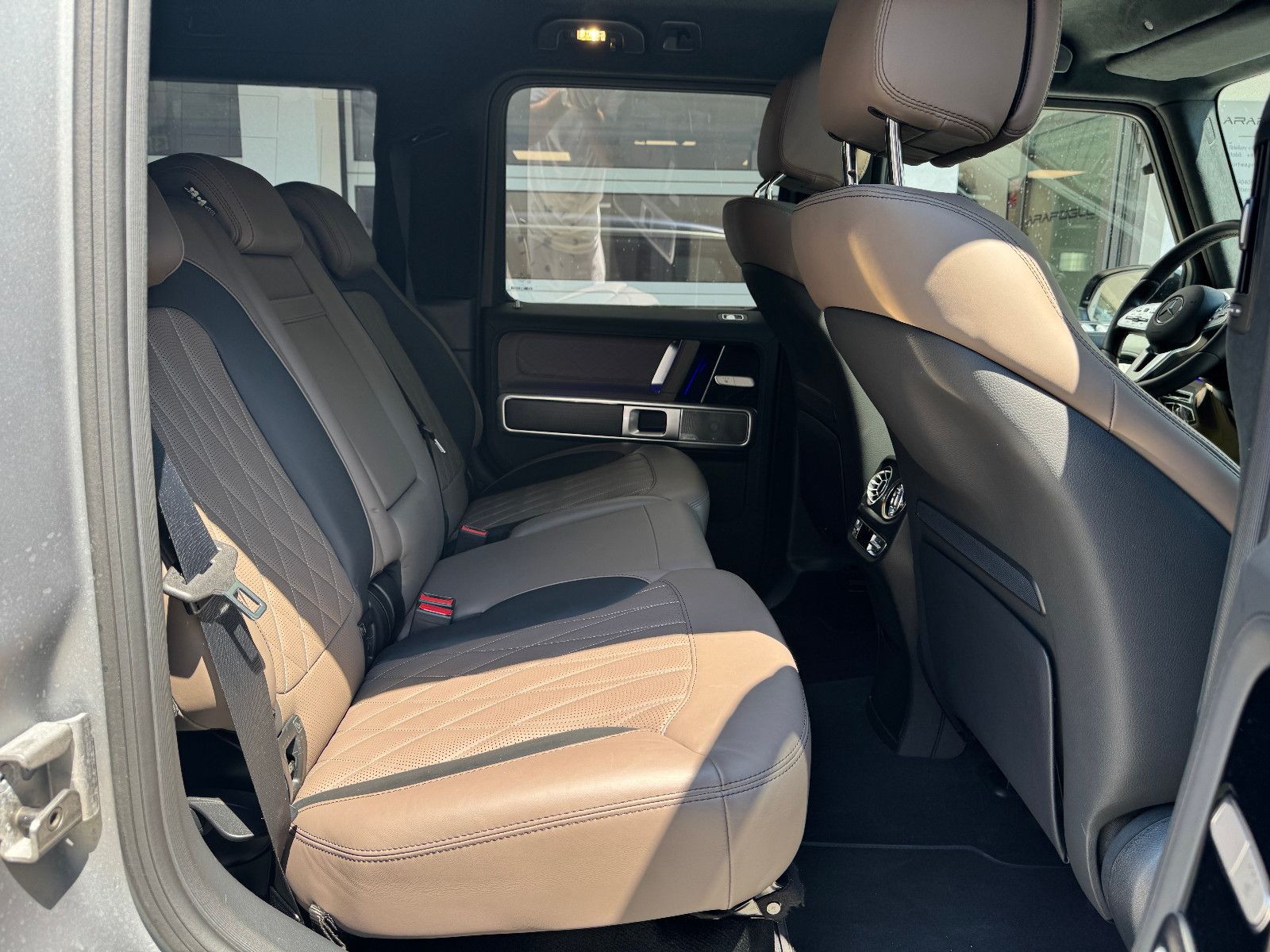Mercedes-Benz G 500 AMG - Samsaru's Car Outlet