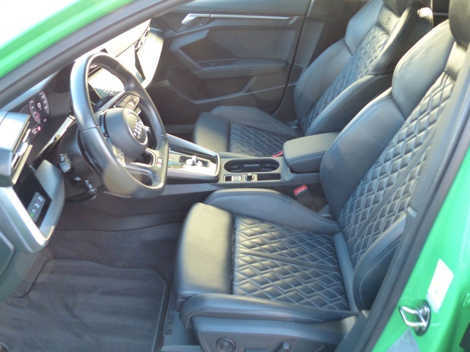 Audi A3 Sportback 35 TFSI S line, PANO,LEDER,MATRIX