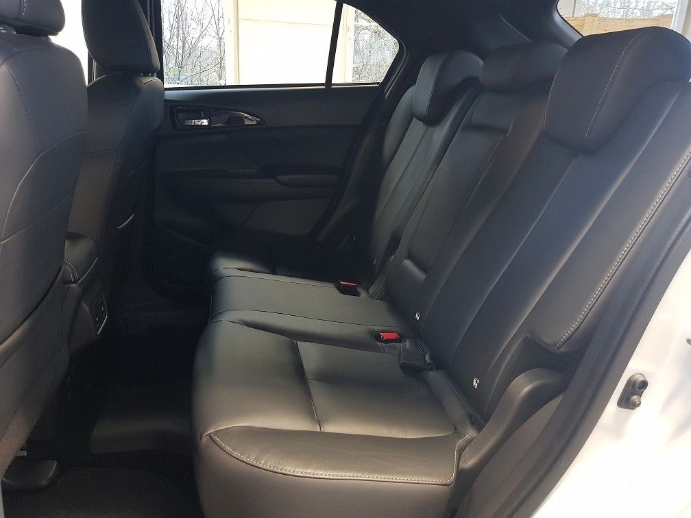 Mitsubishi Eclipse Cross 2.4 PLUG-IN HYBRID 4WD TOP mit AHK
