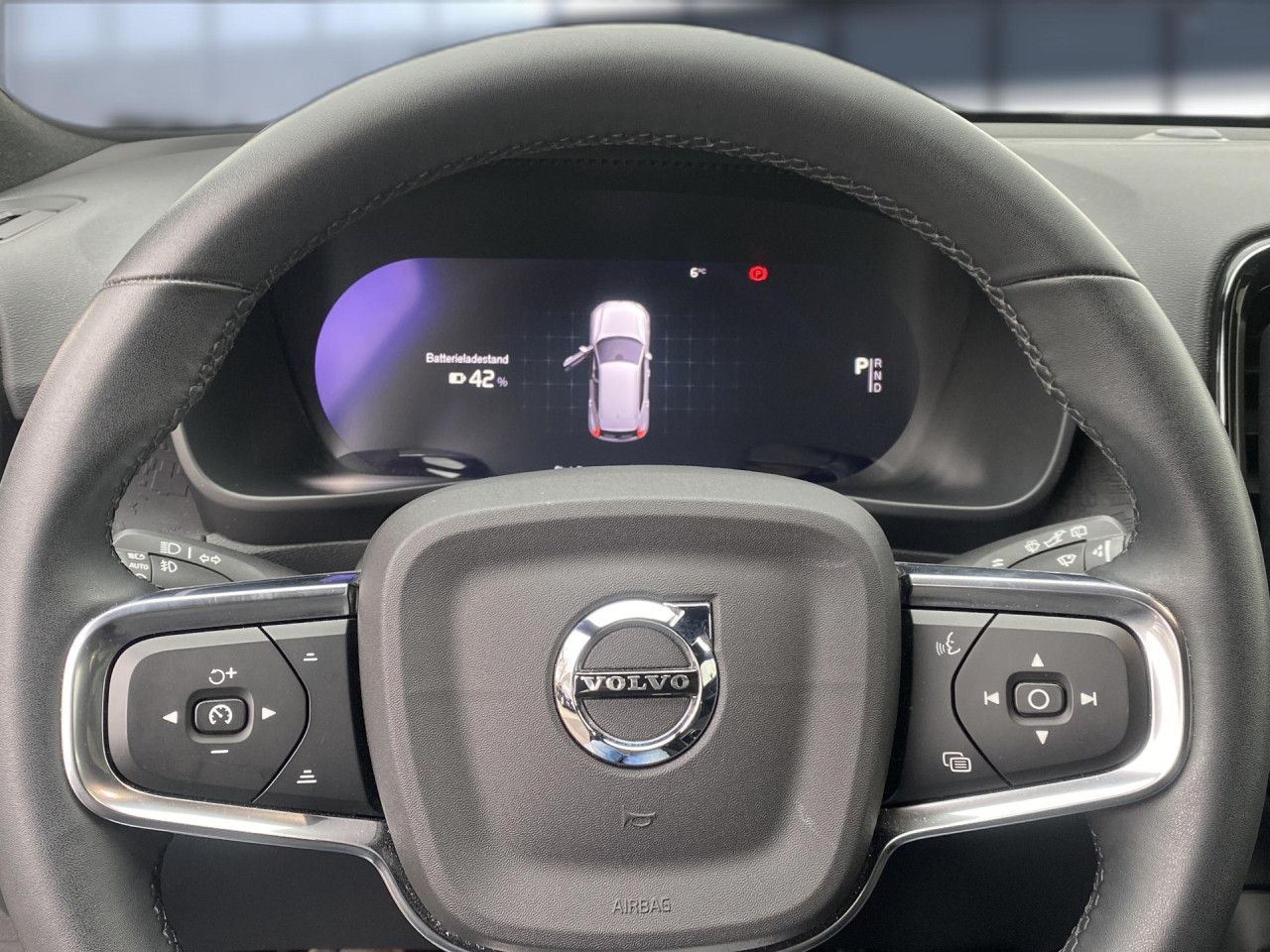 Volvo XC 40 Core Recharge Pure Electric 2WD Bluetooth