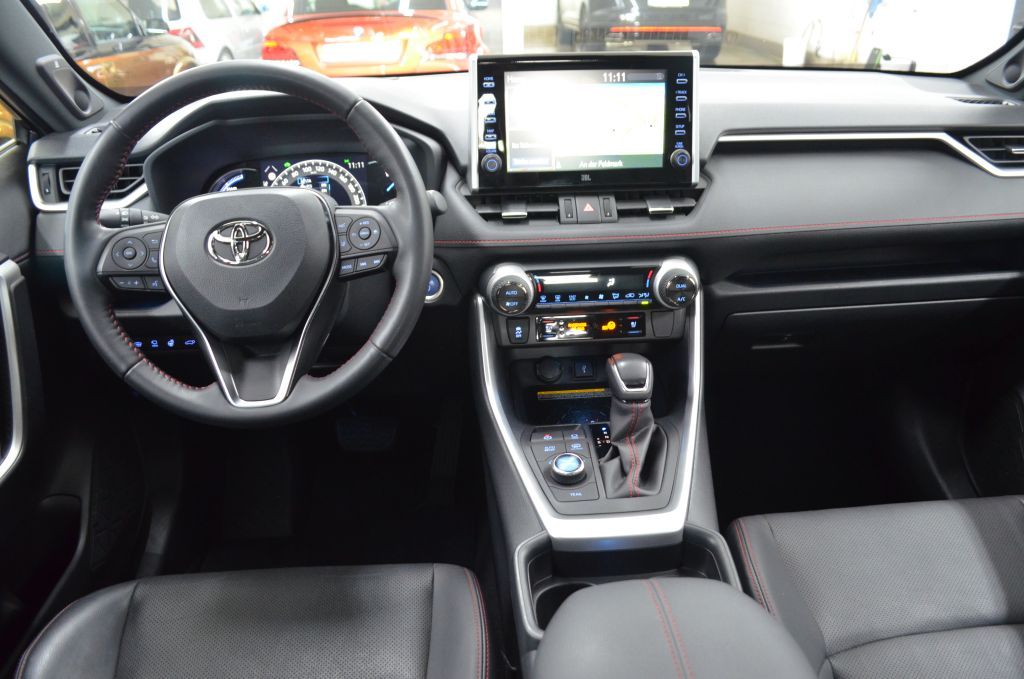 Toyota RAV 4 4x4 Plug-in-Hybrid - Samsaru's Car Outlet