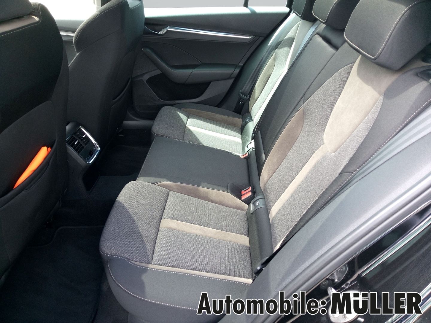 Skoda Octavia Combi Scout 2.0 TDI - Samsaru's Car Outlet