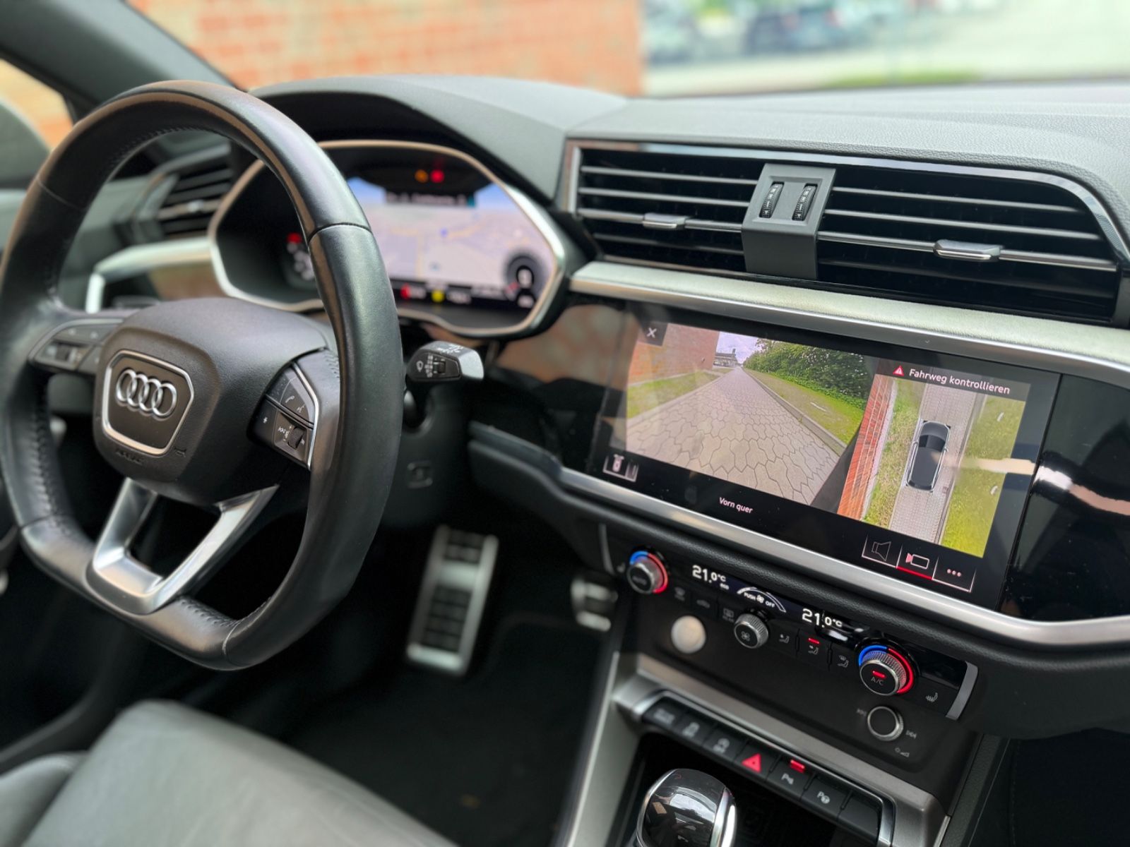 Audi Q3 40 TFSI S line - Samsaru's Car Outlet