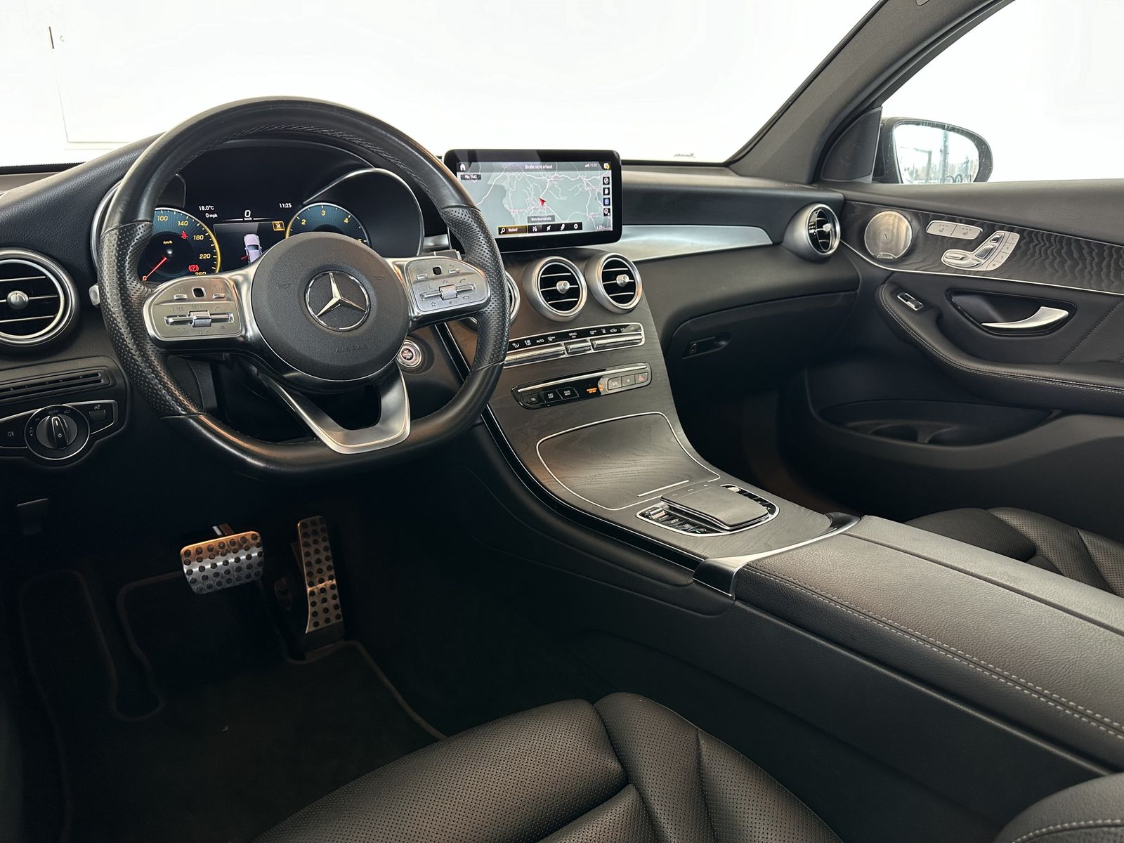 Mercedes-Benz GLC 300 d Coupe 4M |AMG |STH |SD |H-UP |360 |BUR