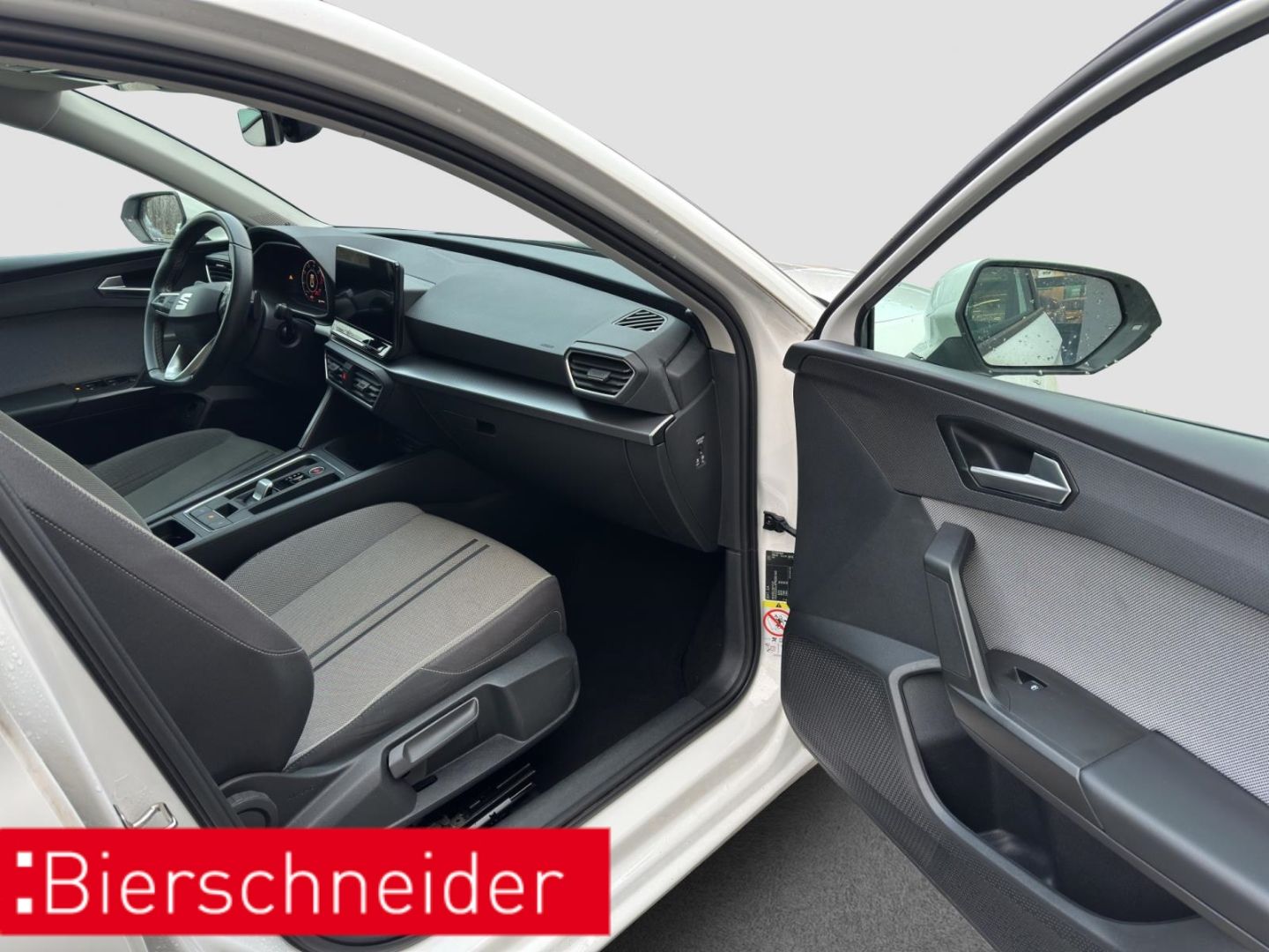 Seat Leon SP 2.0 TDI DSG Style PANO AHK KAMERA LED NA