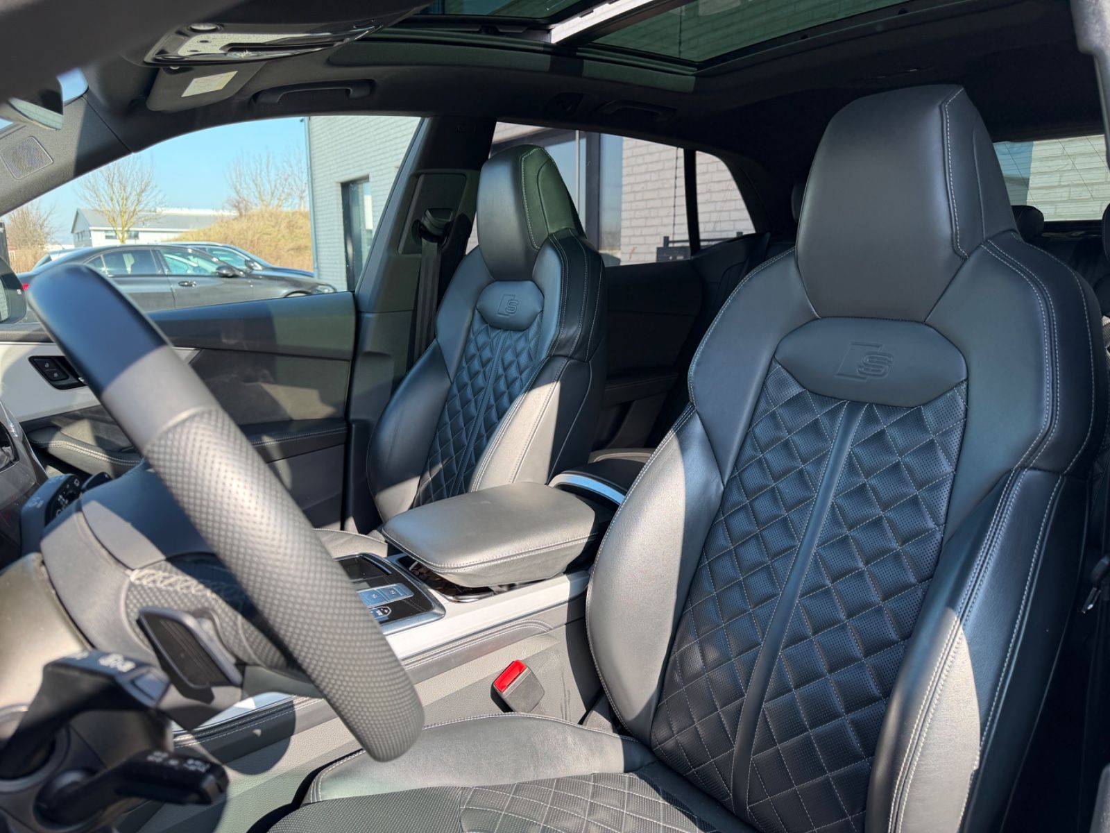Audi Q8 50 TDI quattro S-Line*Pano*Massage*HUD*Voll !