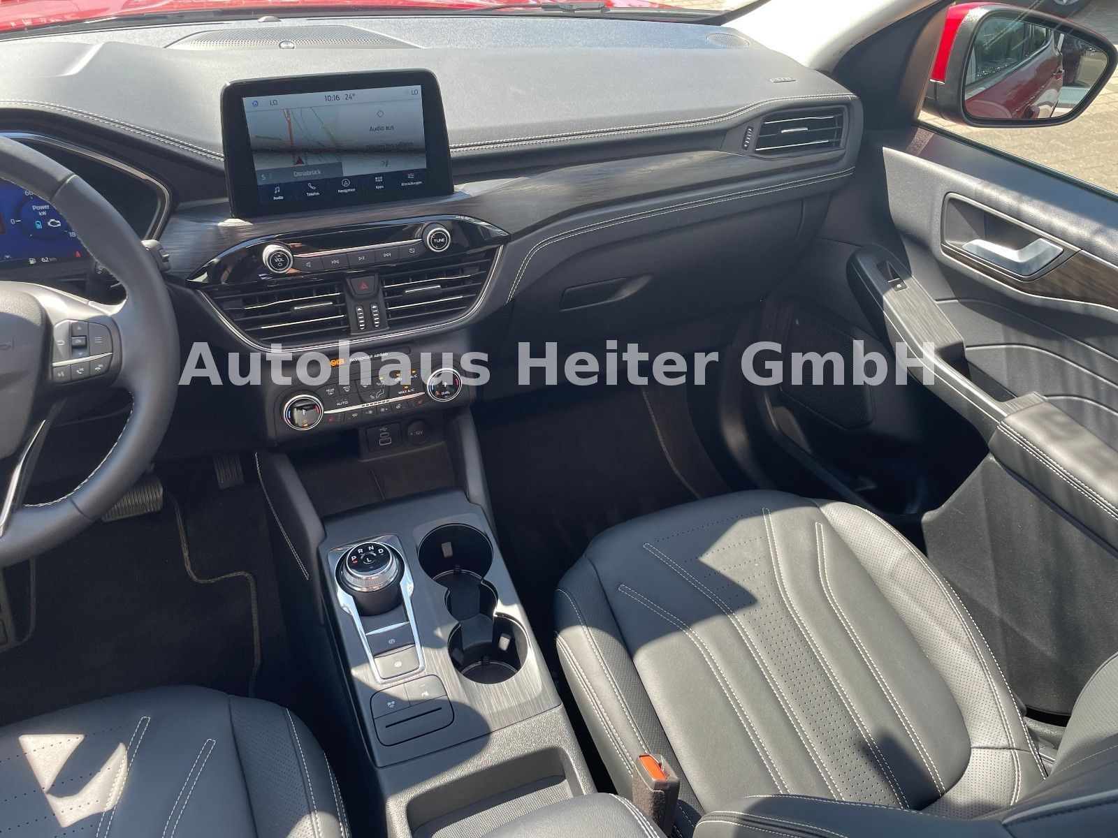 Ford Kuga FHEV Allrad Vignale - Samsaru's Car Outlet