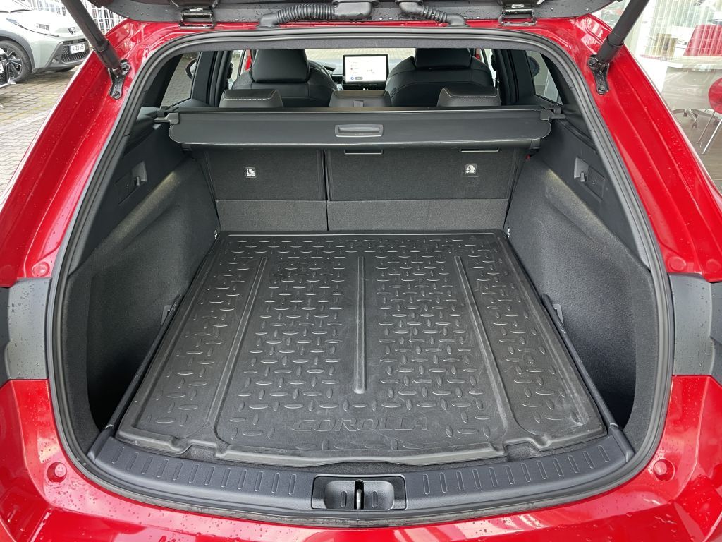 Toyota Corolla 1.8 Hybrid Touring Sports Team Deutschl