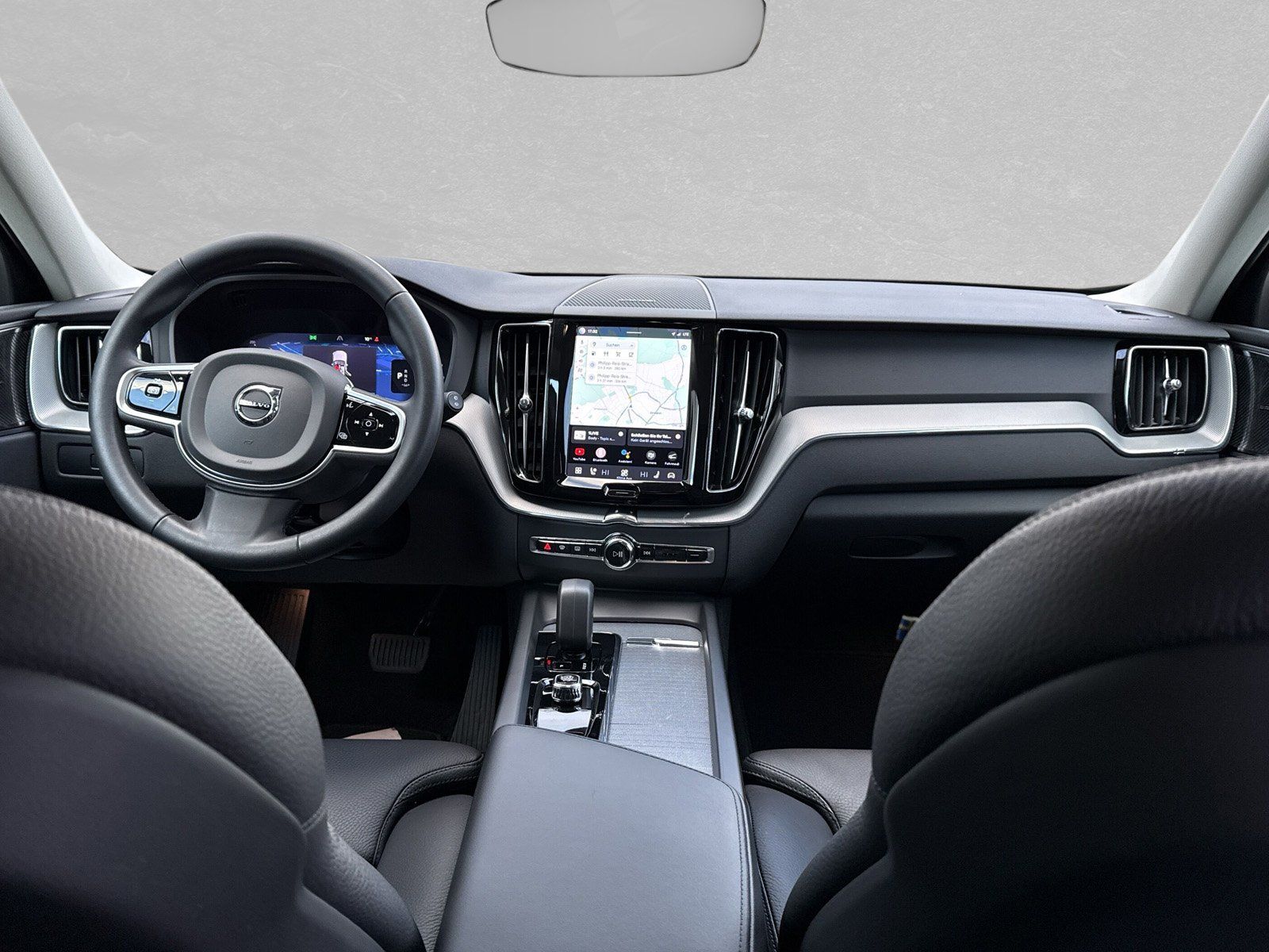 Volvo XC60 Plus B4 AWD Diesel Standhz AWR LichtPaket