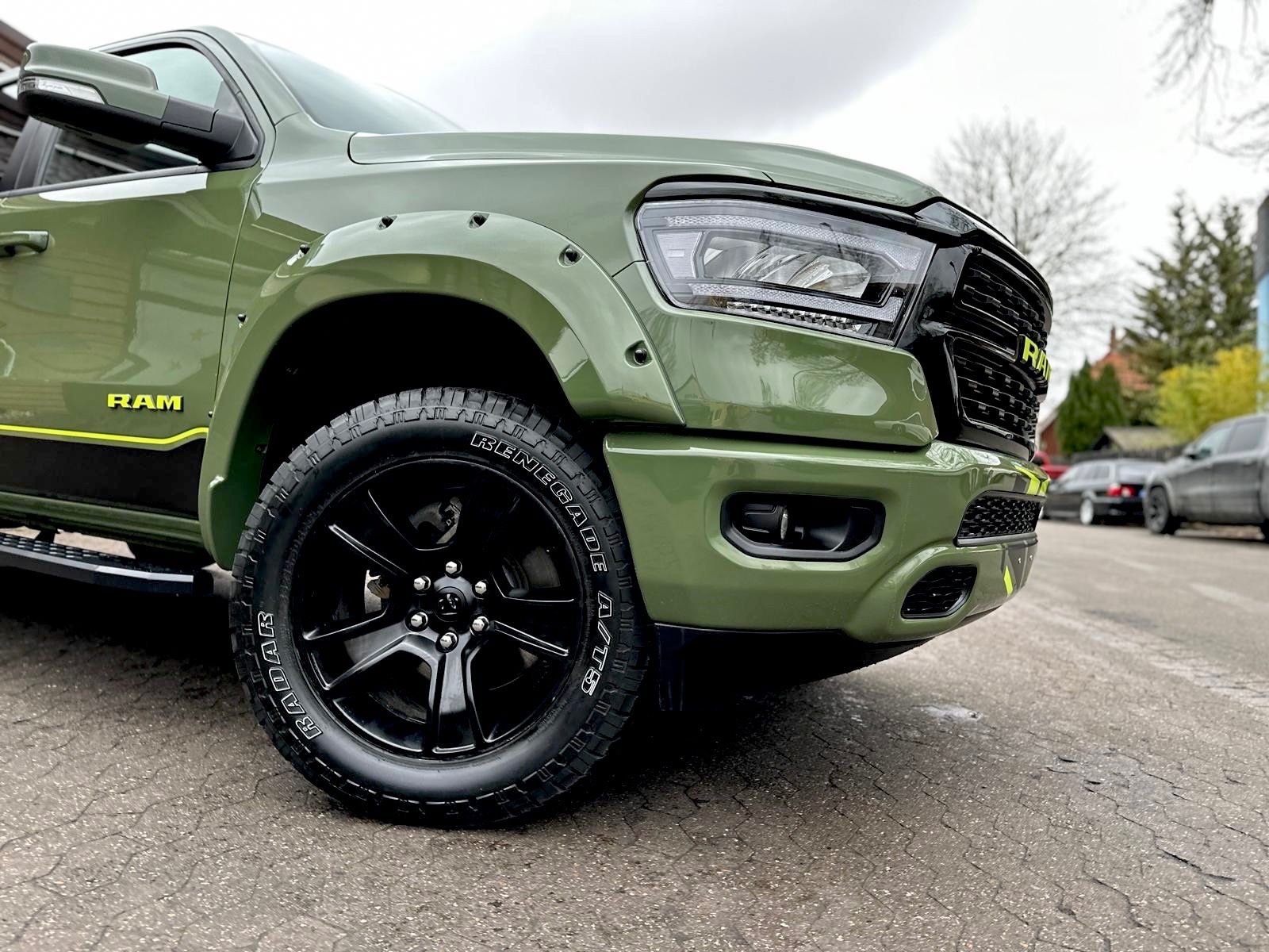 Dodge 5.7 V8*LIFT*BÜGEL*OFFROAD*AHK*NAVI*LED*GARANTIE