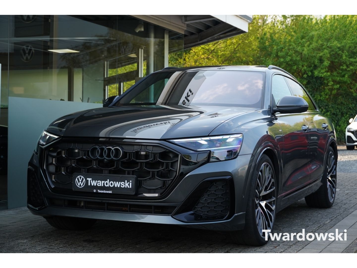 Audi Q8 50 TDI S line Pano Hud Matrix 23'' B&O AHK 36