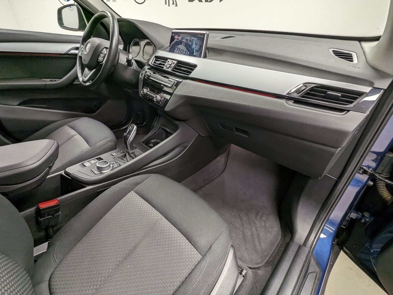 BMW X1 xDrive18d - Samsaru's Car Outlet