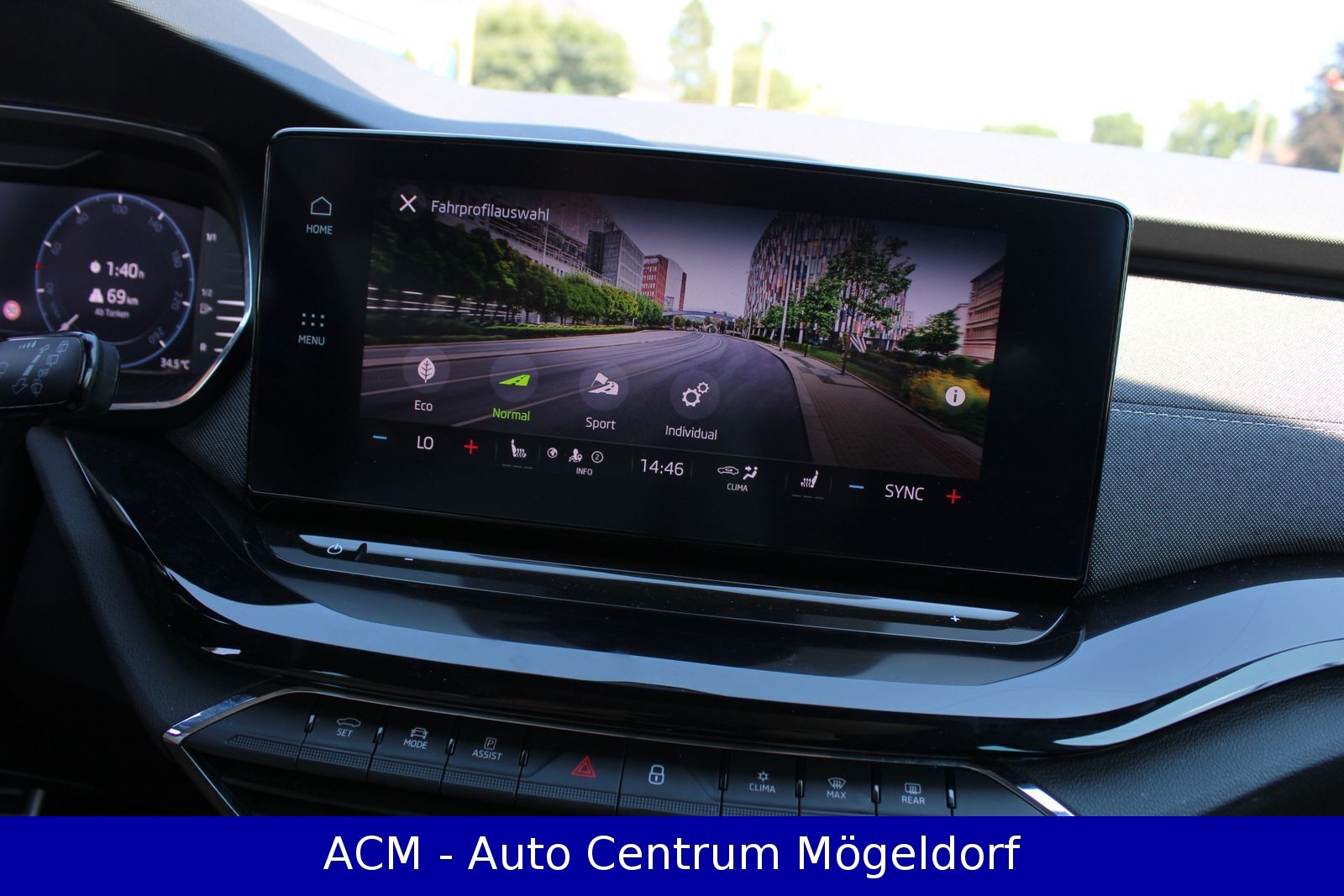Skoda Octavia 2.0TDI Sportline - Samsaru's Car Outlet