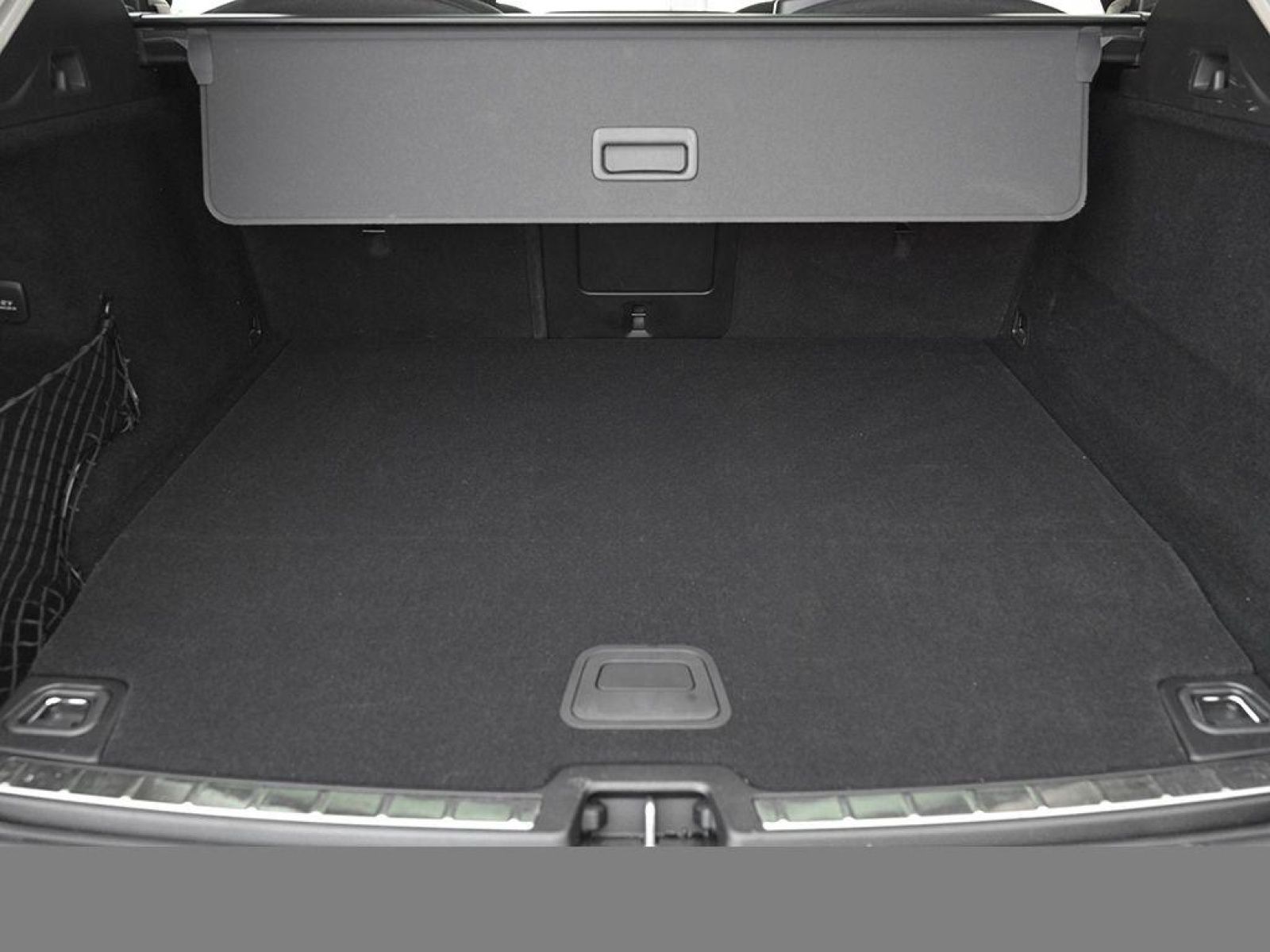 Volvo XC60 T6 AWD CORE - Samsaru's Car Outlet