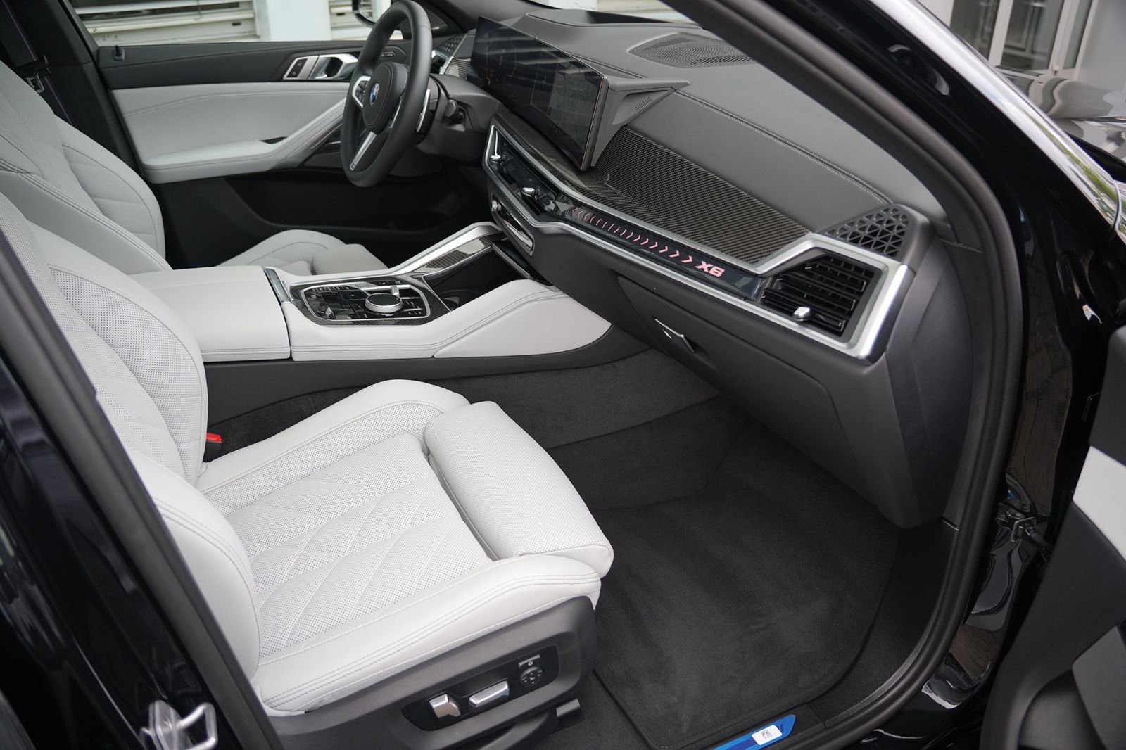 BMW X6 xDrive30d M SPORT PRO - Samsaru's Car Outlet
