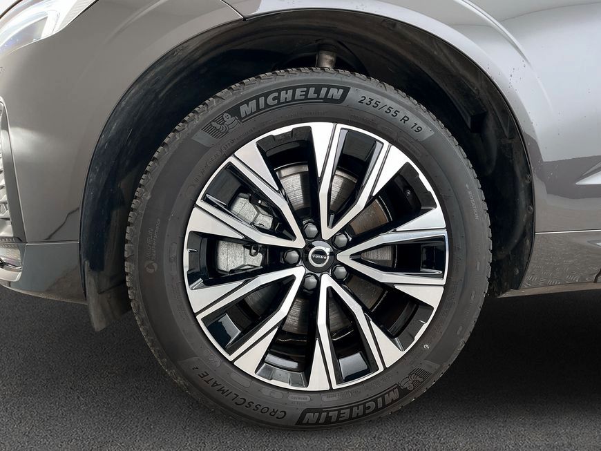 Volvo XC60 B4 AWD Plus-Dark Aut PilotAssist BLIS Leder