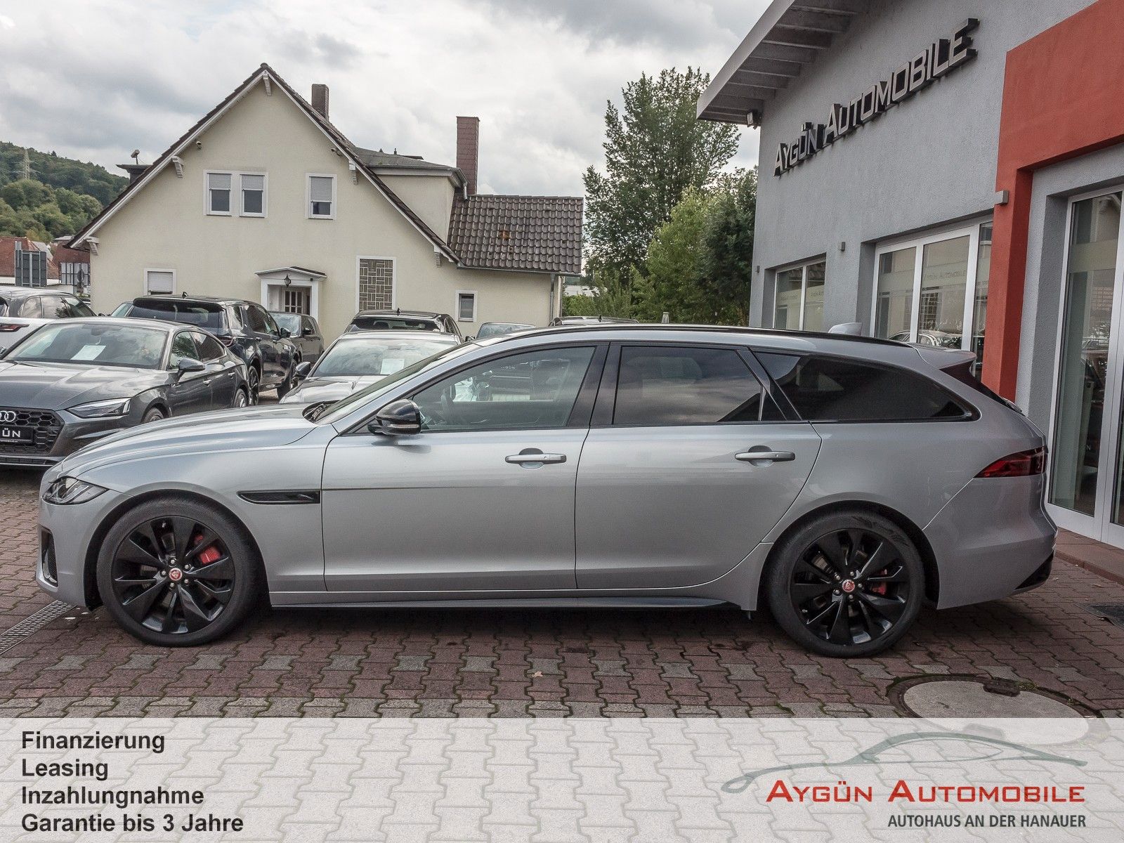 Jaguar XF Sportbrake D200 AWD R-Dynamic Black*AHK*