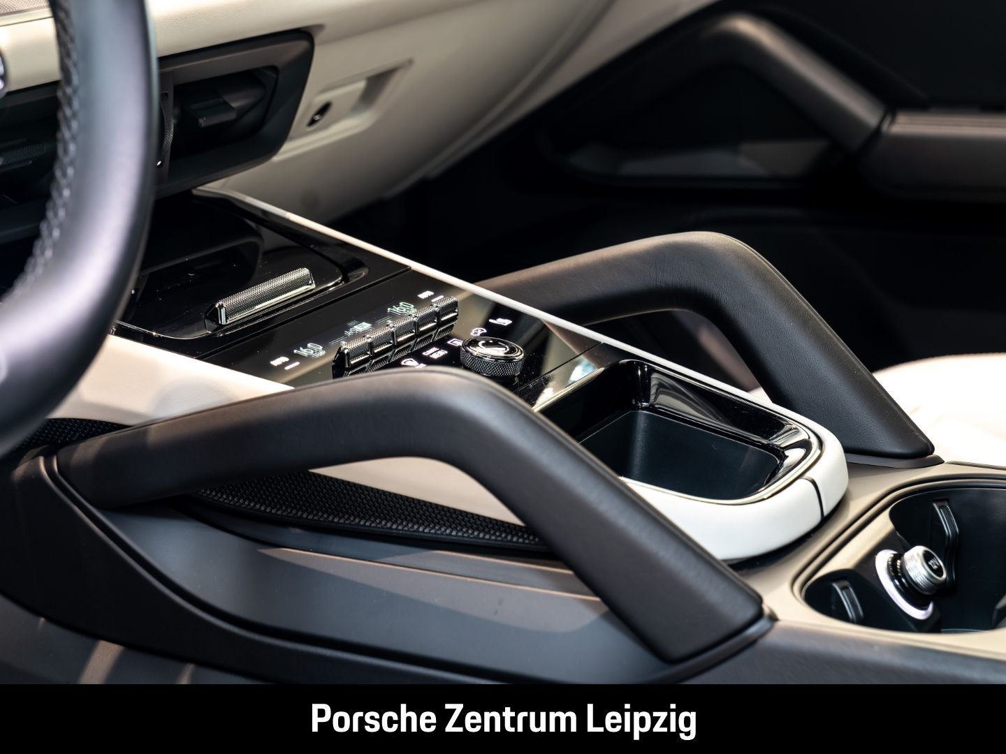 Porsche Cayenne S 22Zoll Luft ACC AHK 360Grad Panorama