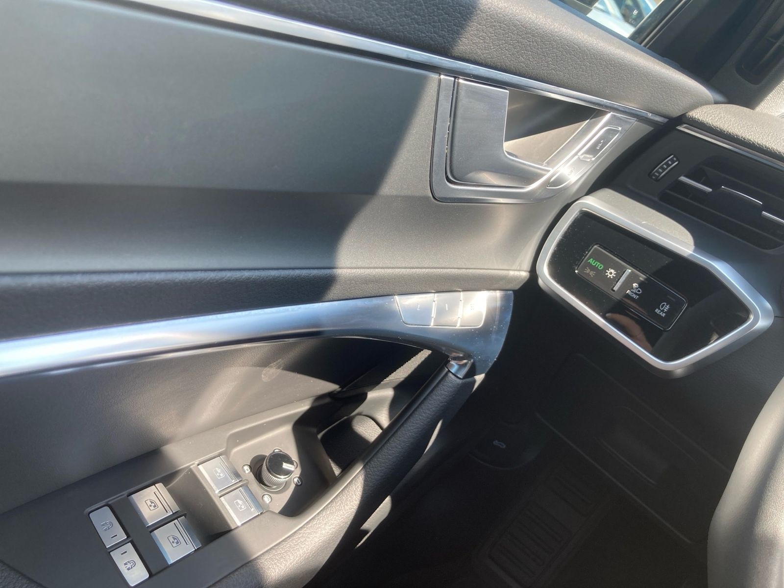 Audi A6 Avant 40 TDI quattro - Samsaru's Car Outlet