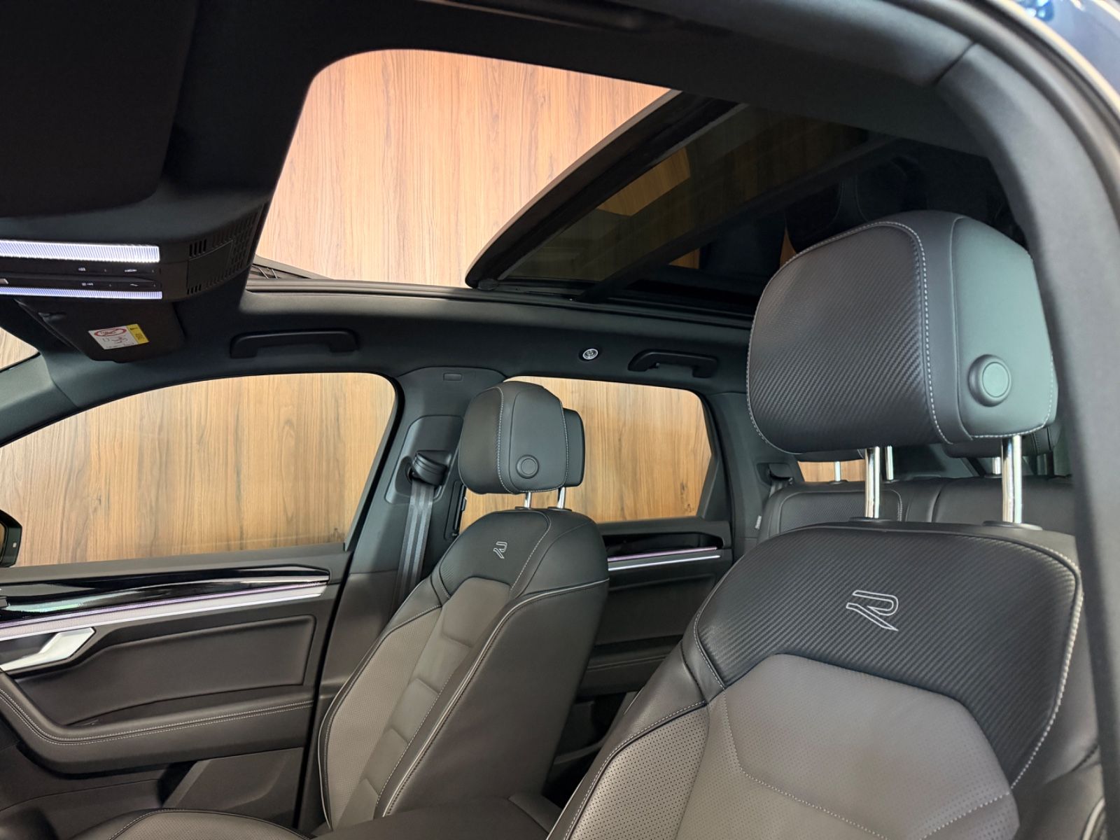Volkswagen Touareg 3.0 TDI R-Line 4Motion°LED°Pano°Voll°360