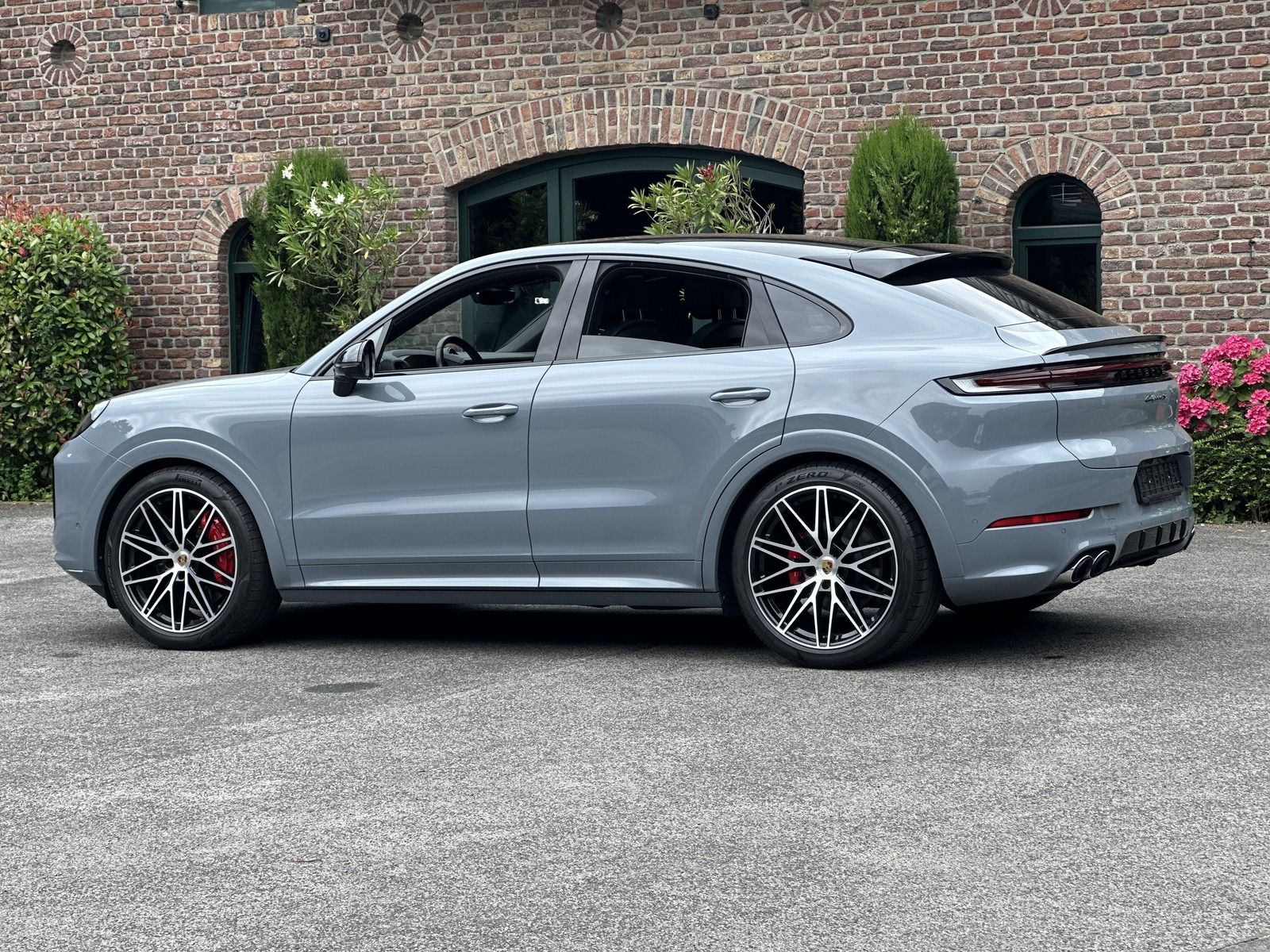 Porsche Cayenne S  Coupe SPORTDESIGN-ABGAS*BOSE*HD MATRI