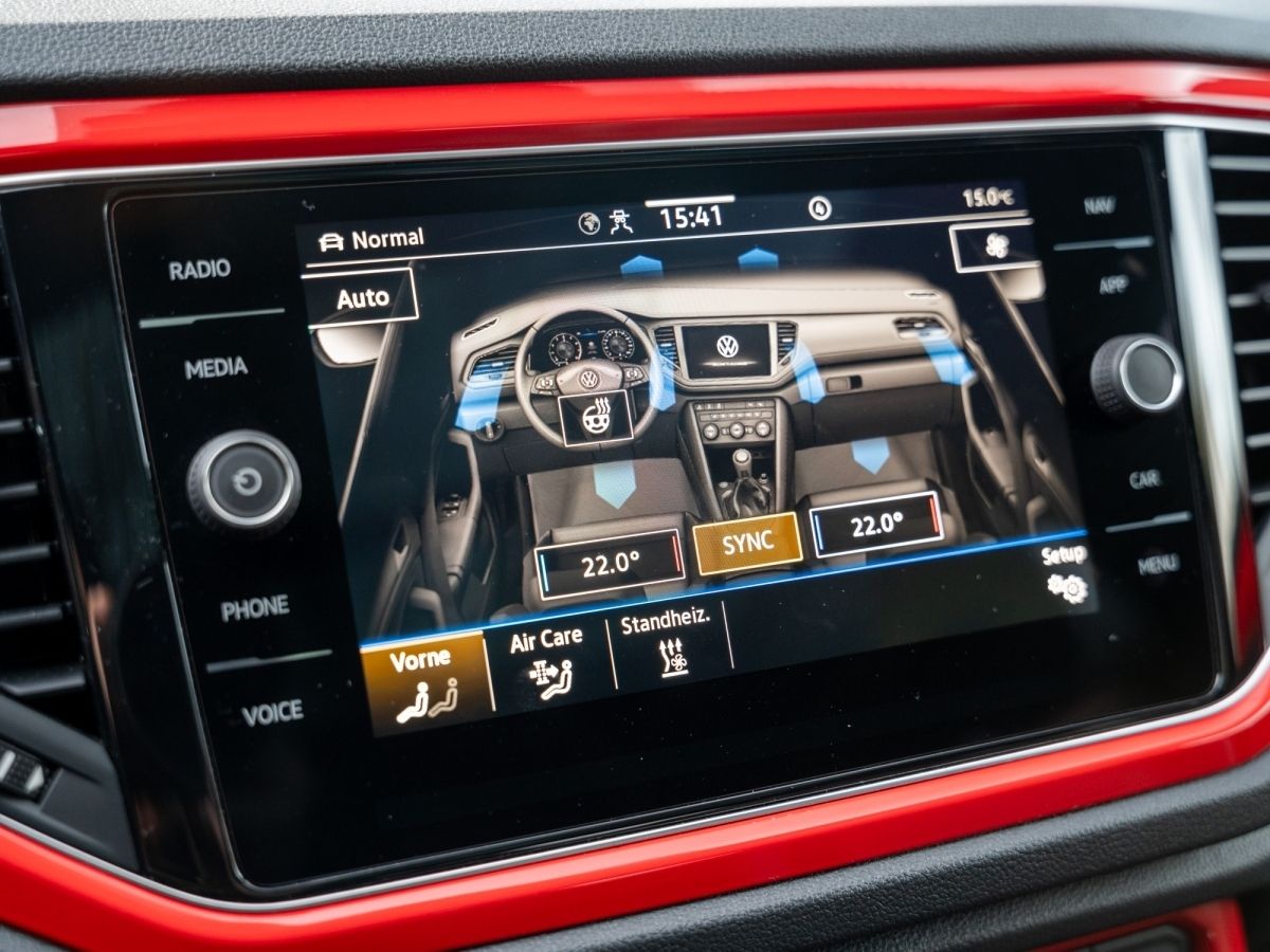 Volkswagen T-ROC Sport 1.5 TSI - Samsaru's Car Outlet