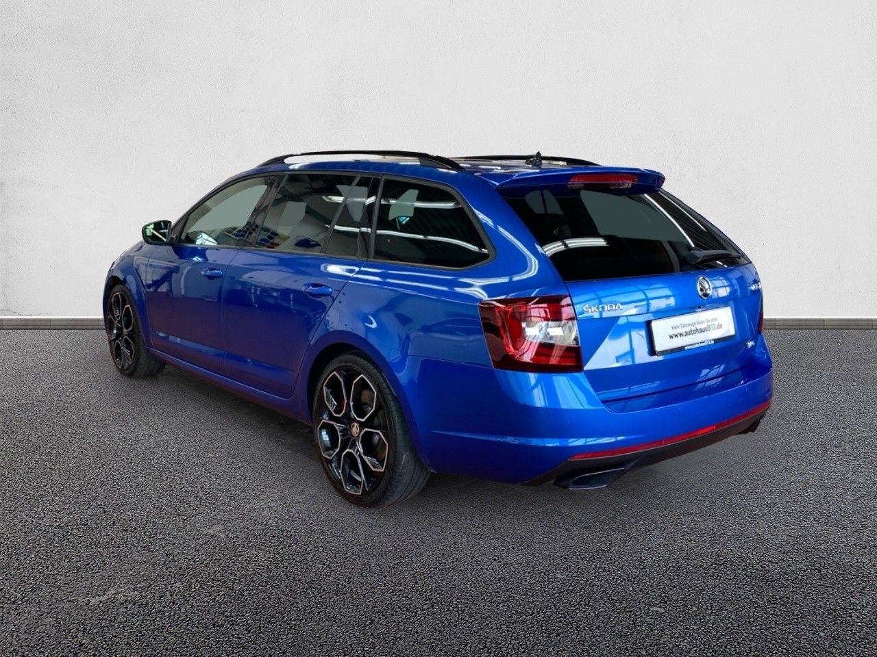 Skoda Octavia Combi RS 2.0 TSI - Samsaru's Car Outlet