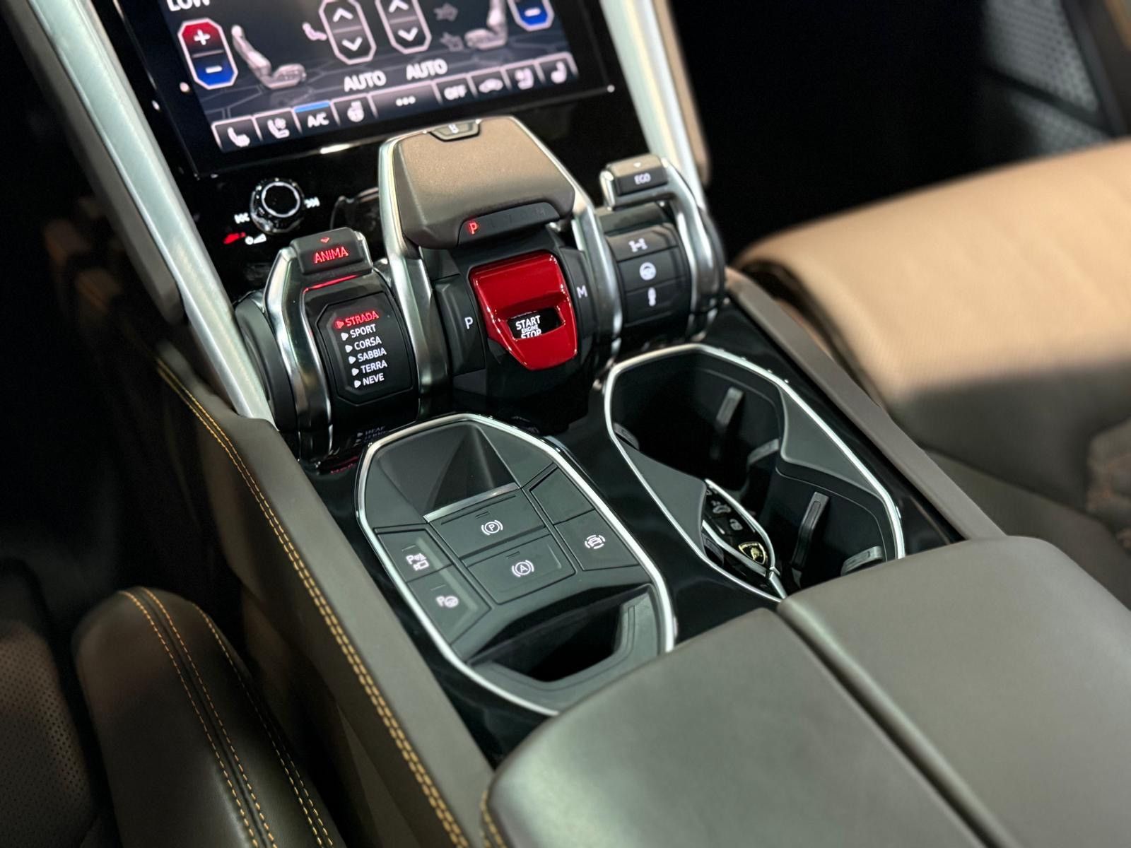 Lamborghini Urus B&O+PANO+HUD+ACC+LASER