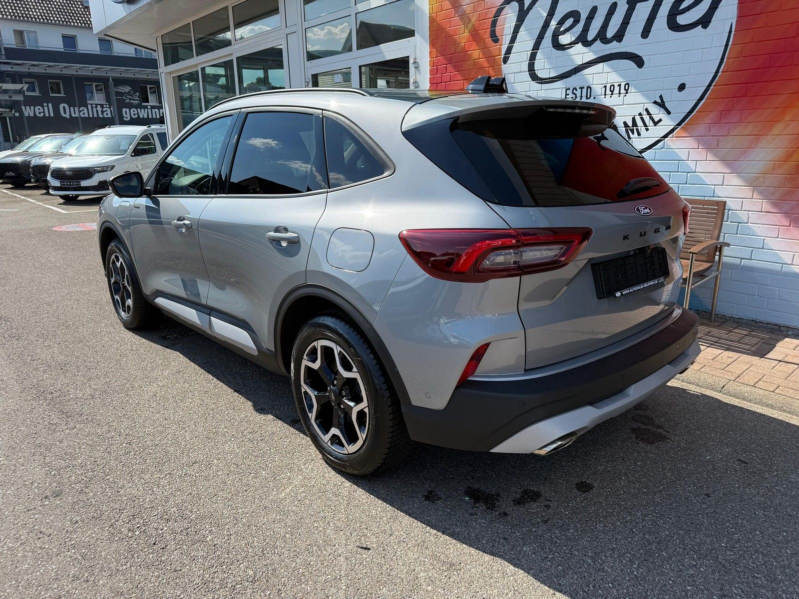 Ford Kuga Plug-In Hybrid Active X - Samsaru's Car Outlet