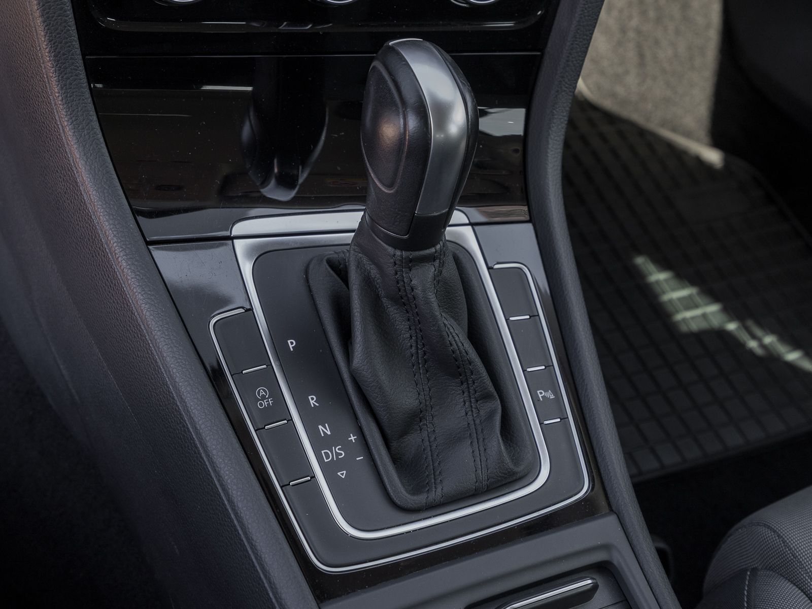 Volkswagen Golf Variant 1.5 TSI HIGHLINE - Samsaru's Car Outlet
