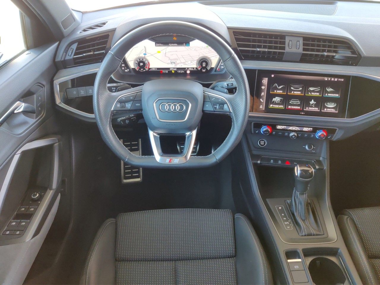 Audi Q3 40 TFSI quattro S tronic S line - Samsaru's Car Outlet