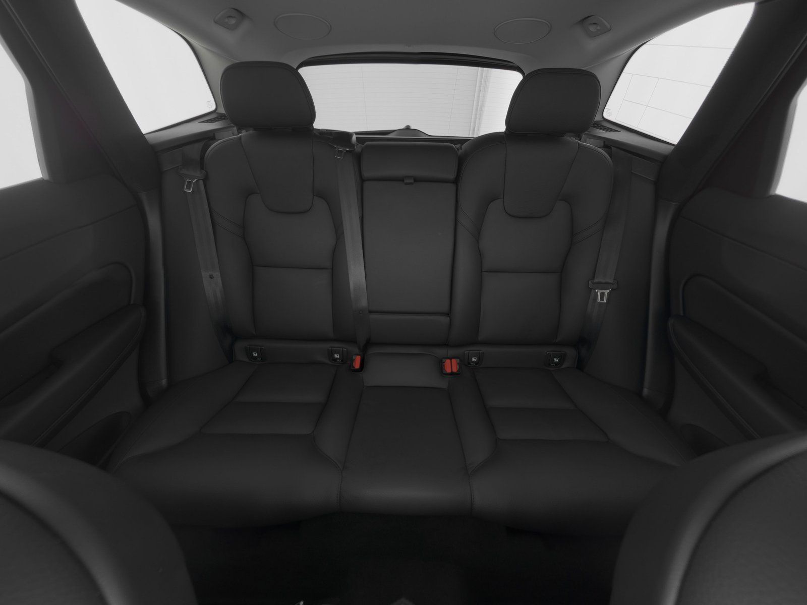 Volvo XC60 B5 Benzin AWD Plus Dark - Samsaru's Car Outlet
