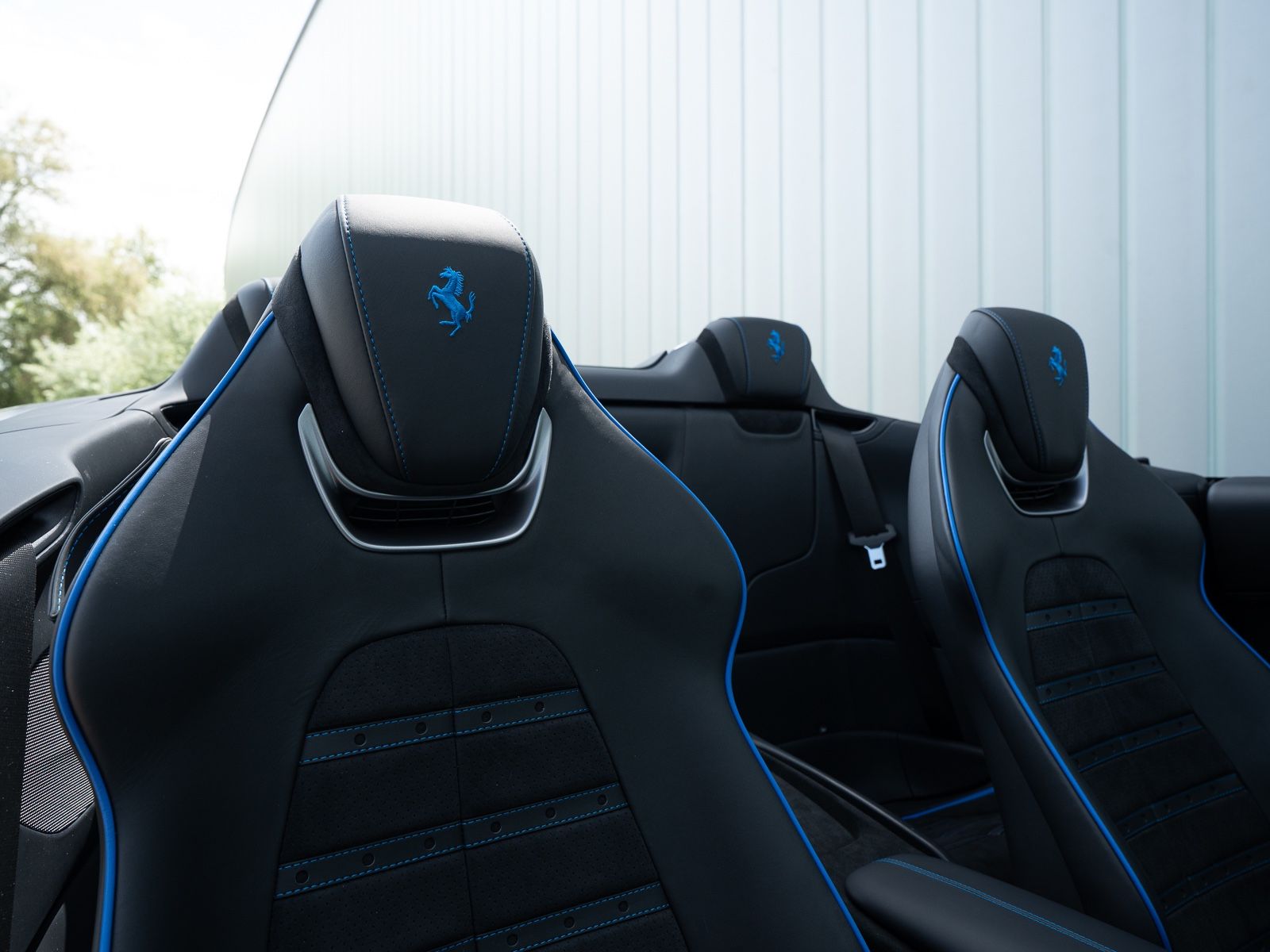 Ferrari Roma Spider - Samsaru's Car Outlet