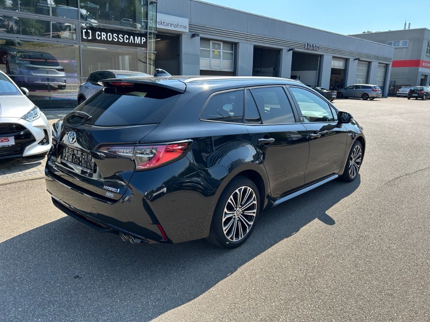 Toyota Corolla Touring Sports 2.0l Hybrid - Samsaru's Car Outlet