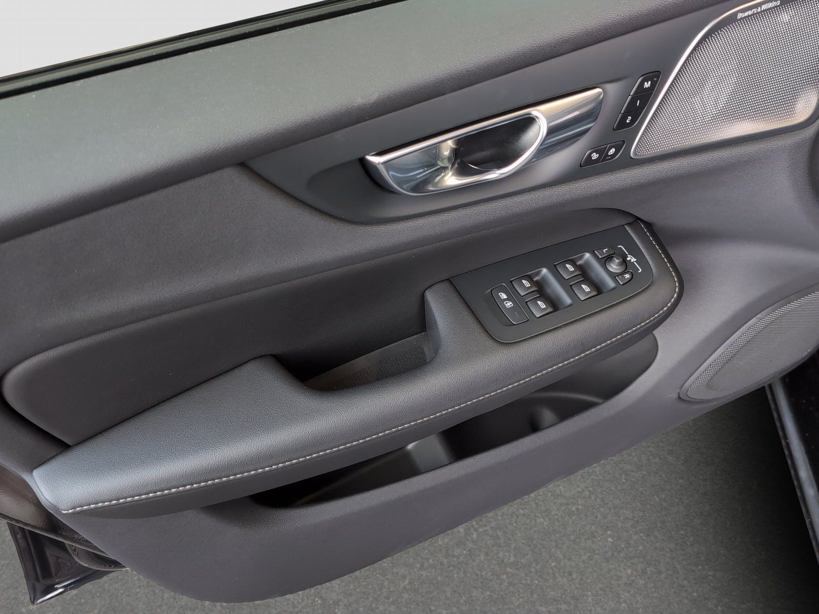 Volvo V60+T8+AWD+AWD+GT+Ultra+Dark+Bowers-W+360°Kamera