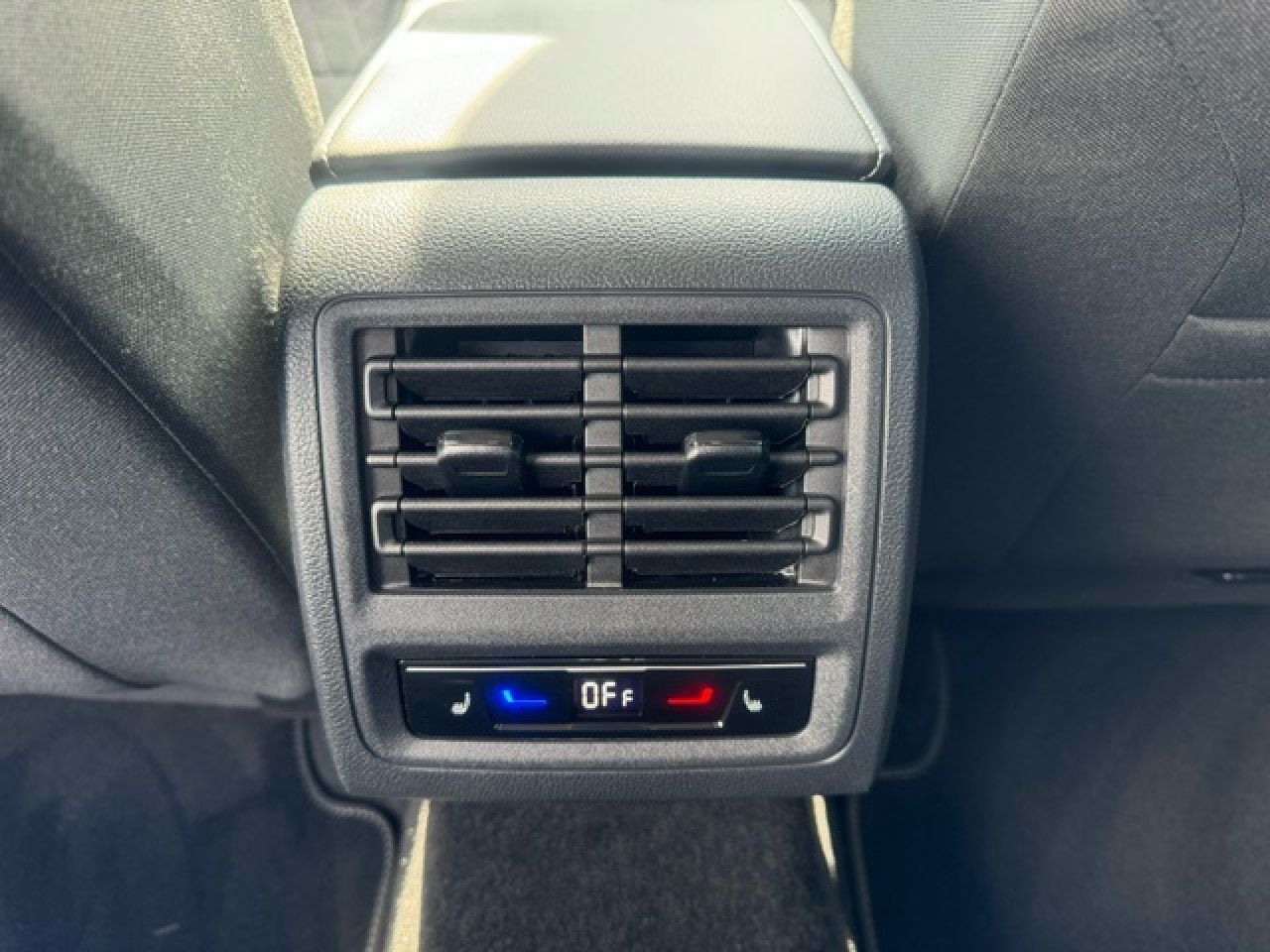 Volkswagen Golf VIII Move 1.5 TSI - Samsaru's Car Outlet