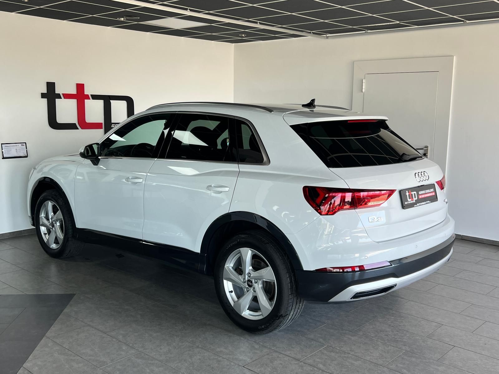 Audi Q3 40 TDI quattro - Samsaru's Car Outlet