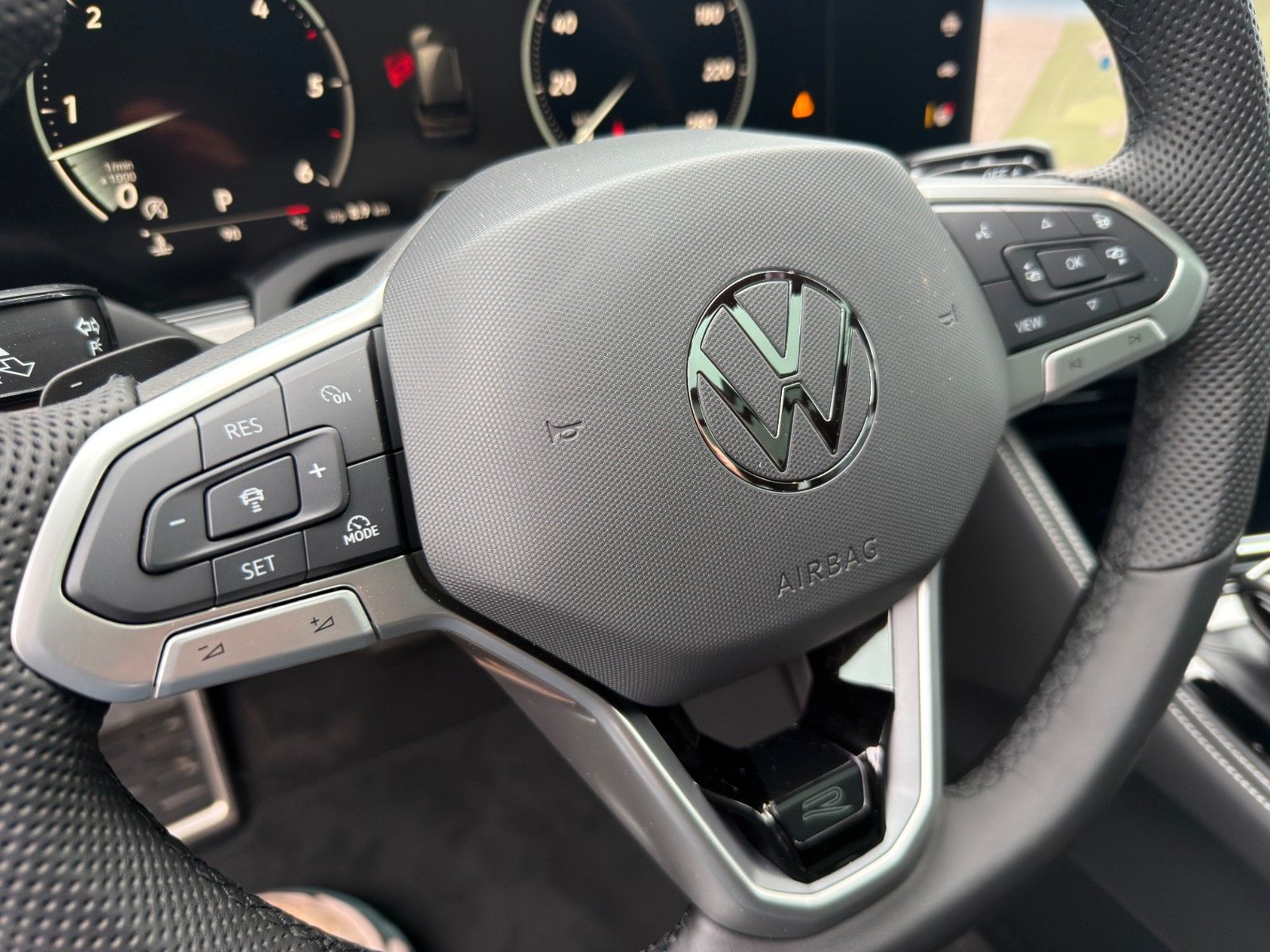 Volkswagen Touareg 3.0 TDI 4Motio R-Line/FINAL EDITION/VOLL