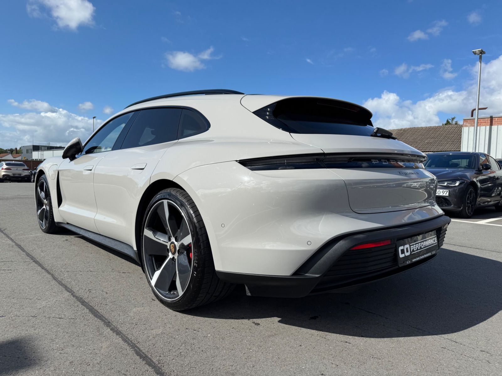 Porsche Taycan Sport Turismo 4 S *BOSE*PANO*NETTO*360K