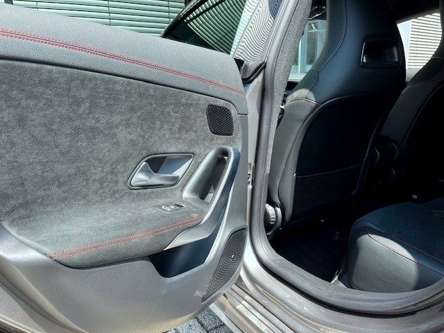 Mercedes-Benz CLA 200 d 4MATIC AMG-Line - Samsaru's Car Outlet