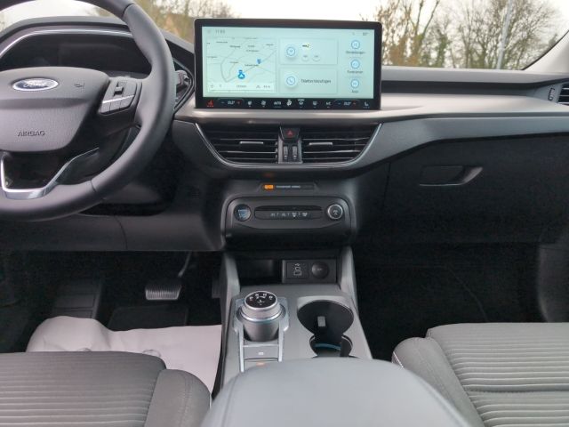 Ford Focus Titanium Automatik Kamera ACC Fahrassisten