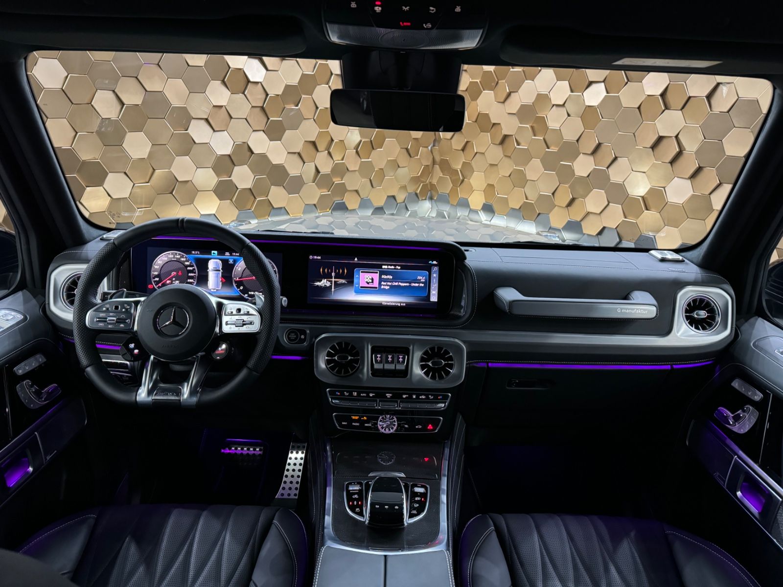 Mercedes-Benz G 63 AMG - Samsaru's Car Outlet