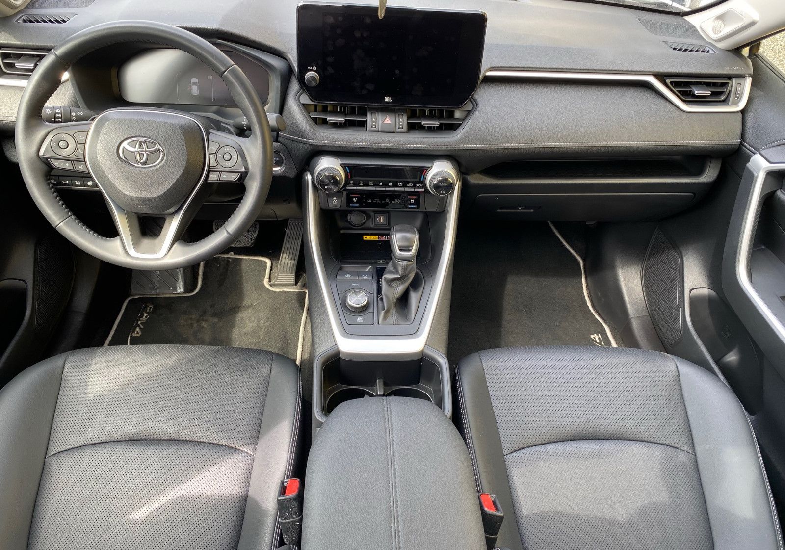 Toyota RAV 4 2.5 Executive Hybrid 4WD - Samsaru's Car Outlet