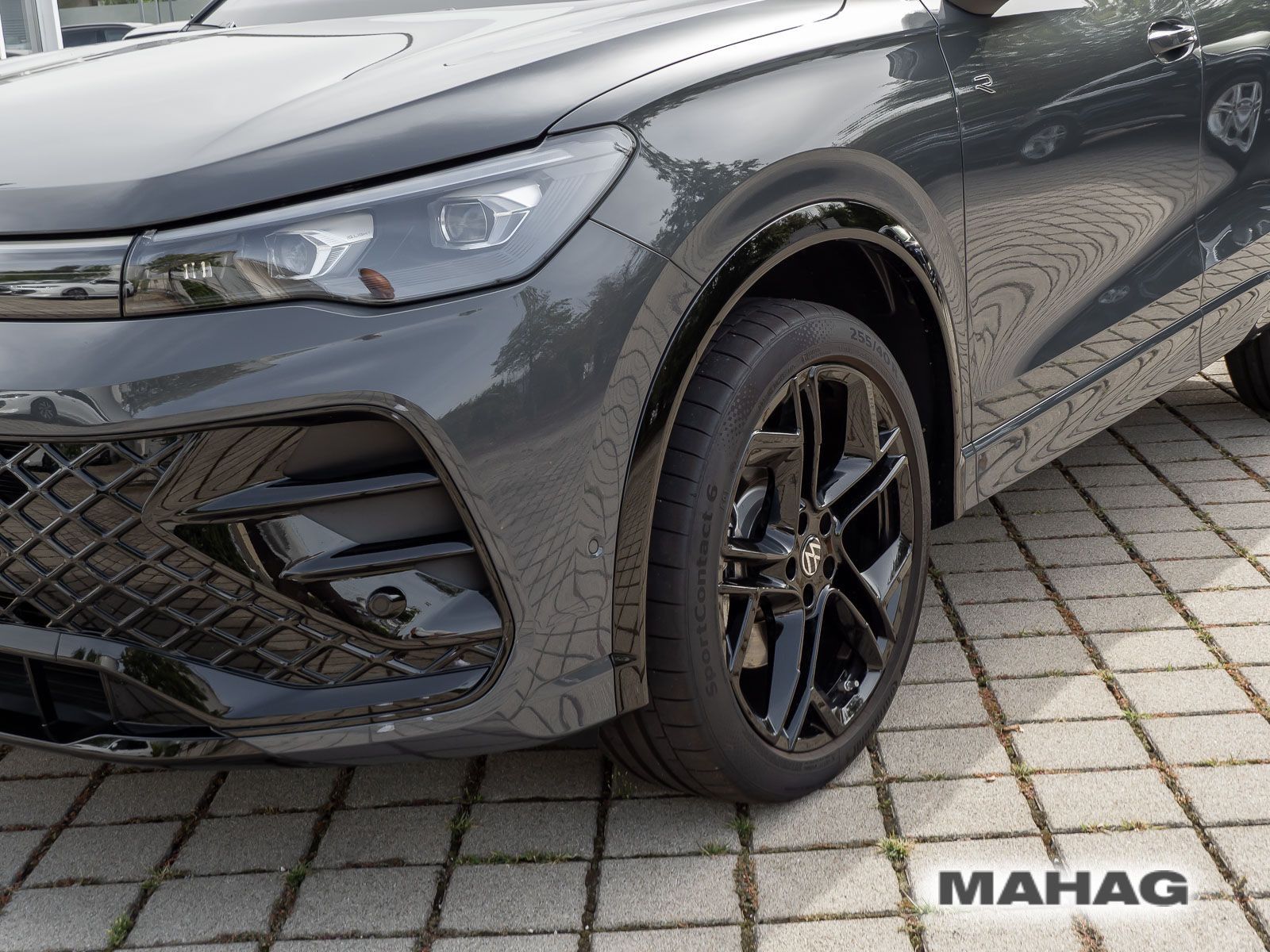 Volkswagen Tiguan 2.0 TSI 4 Mot R-Line BlackStyle Leder AHK