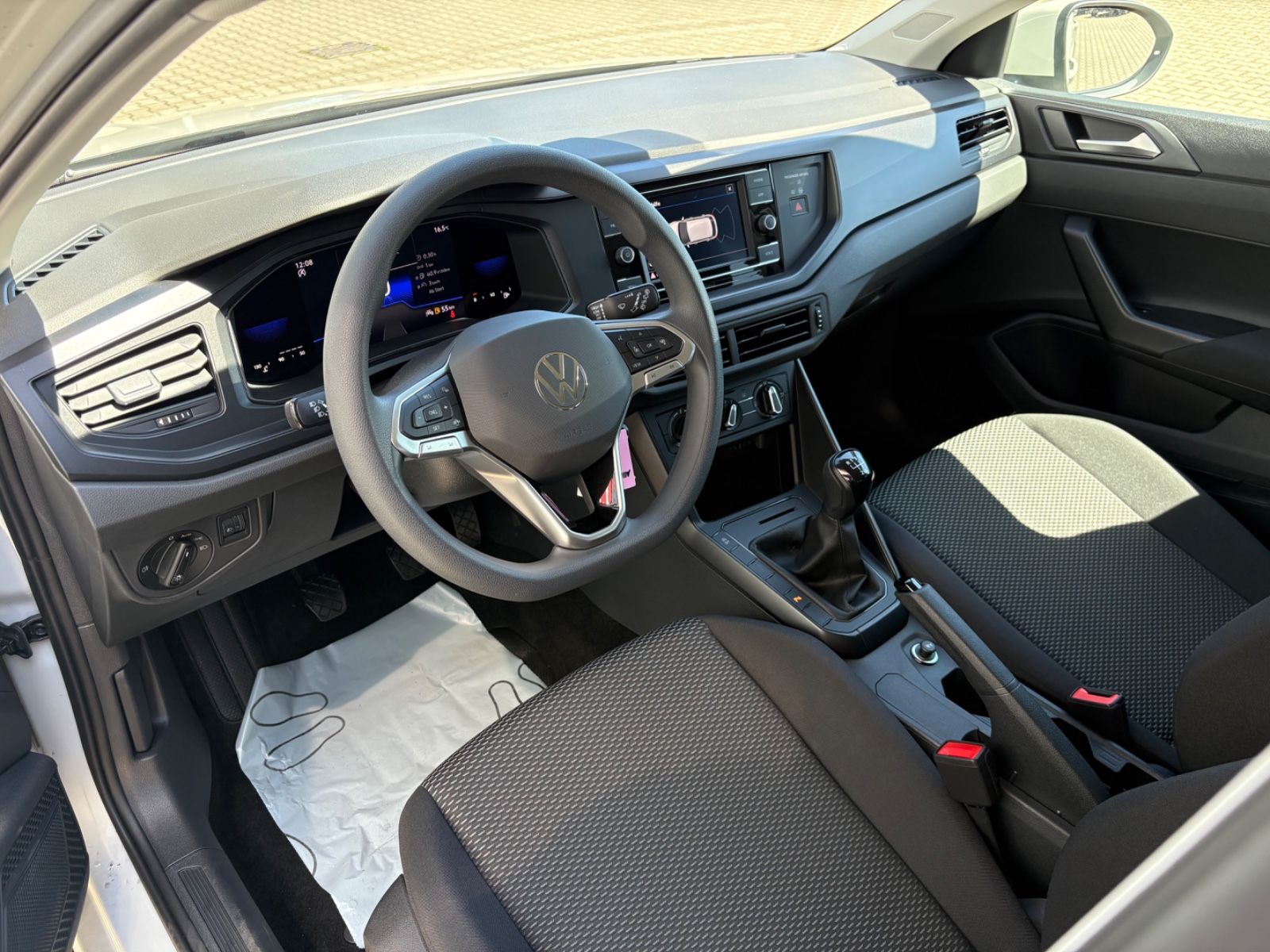 Volkswagen Taigo - Samsaru's Car Outlet