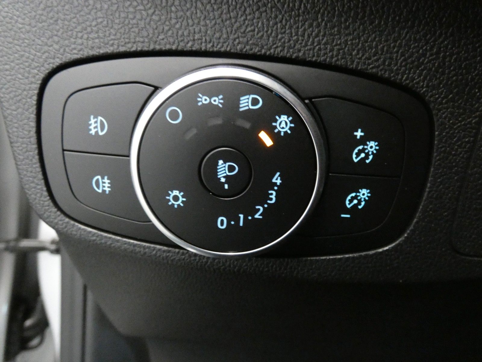 Ford Focus Turnier 2.0 - Samsaru's Car Outlet