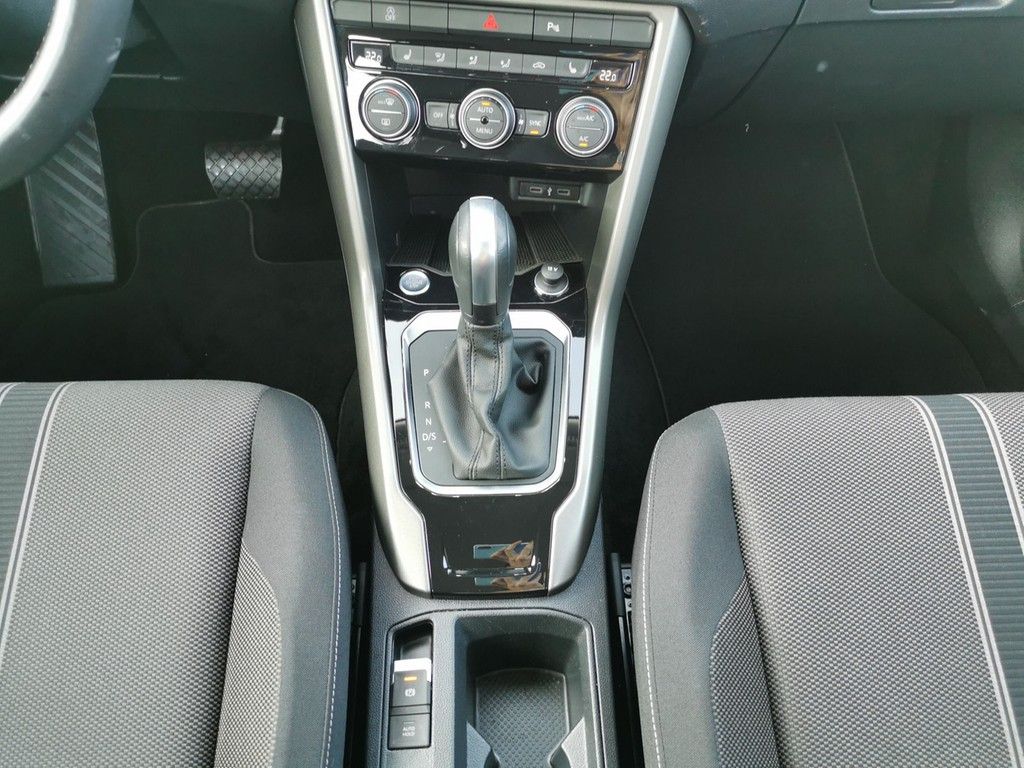 Volkswagen T-Roc 2.0 TDI DSG Style - Samsaru's Car Outlet