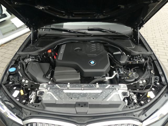 BMW 320 i Tour M Sportp. AHK°ACC°-HIFI°AdLED°18Zoll