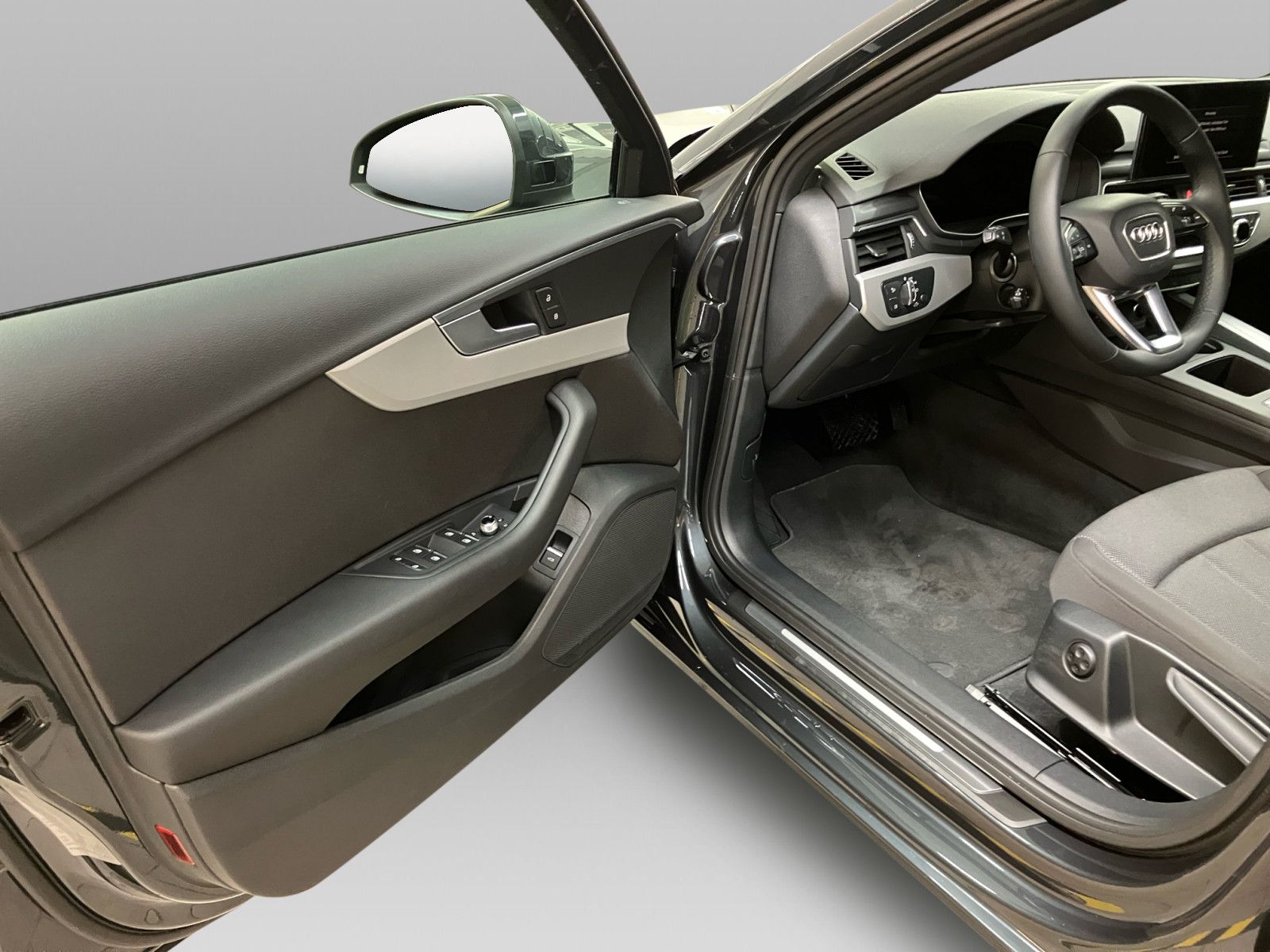 Audi A4 Avant 35 TDI S tronic - Samsaru's Car Outlet